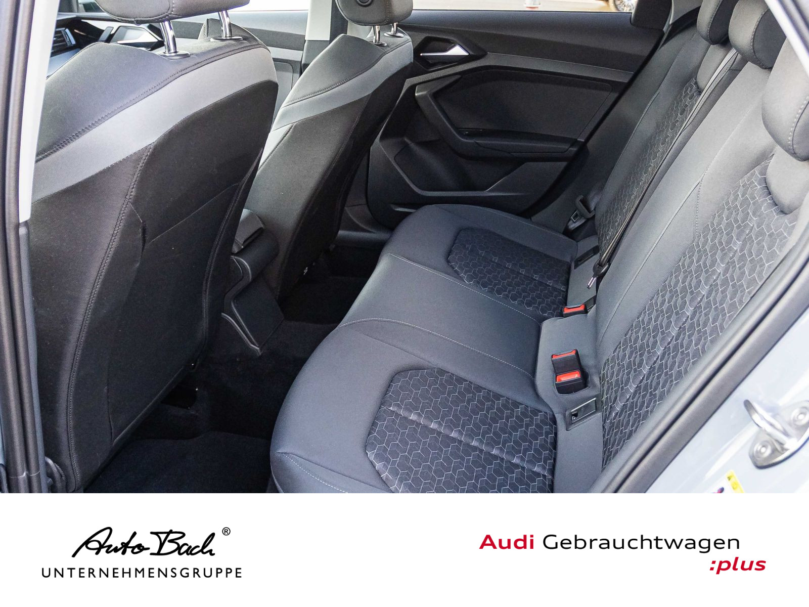 Audi A1 Sportback Advanced 25TFSI Stronic Navi LED ACC EPH