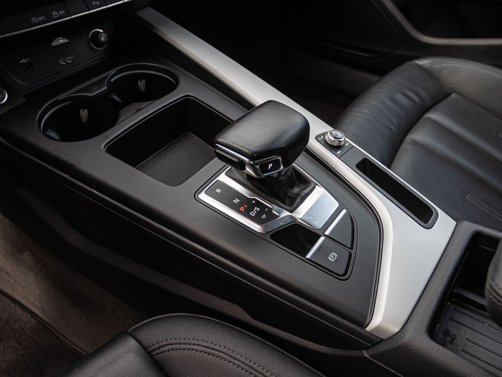 Audi A4 Avant S line 35TFSI Stronic Navi LED ACC EPH