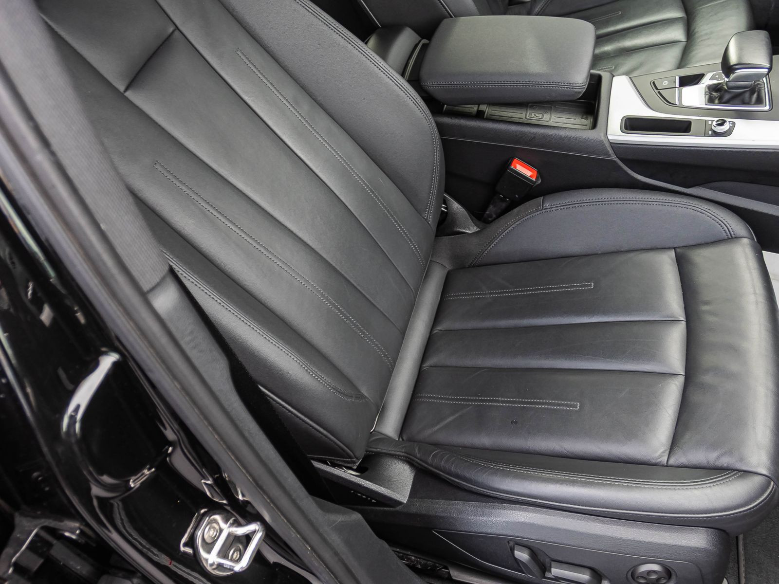 Audi A4 Avant S line 35TFSI Stronic Navi LED ACC EPH