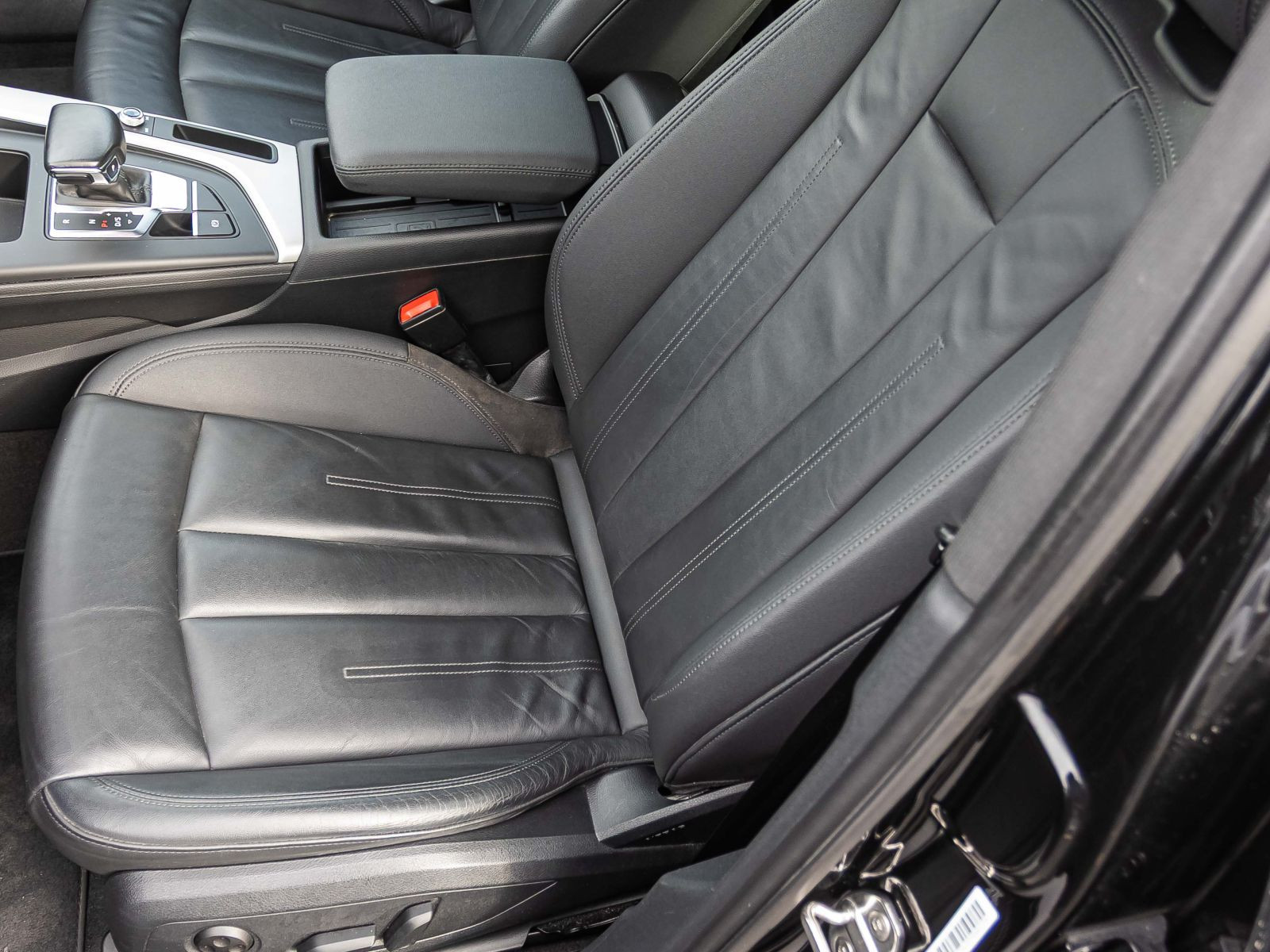 Audi A4 Avant S line 35TFSI Stronic Navi LED ACC EPH