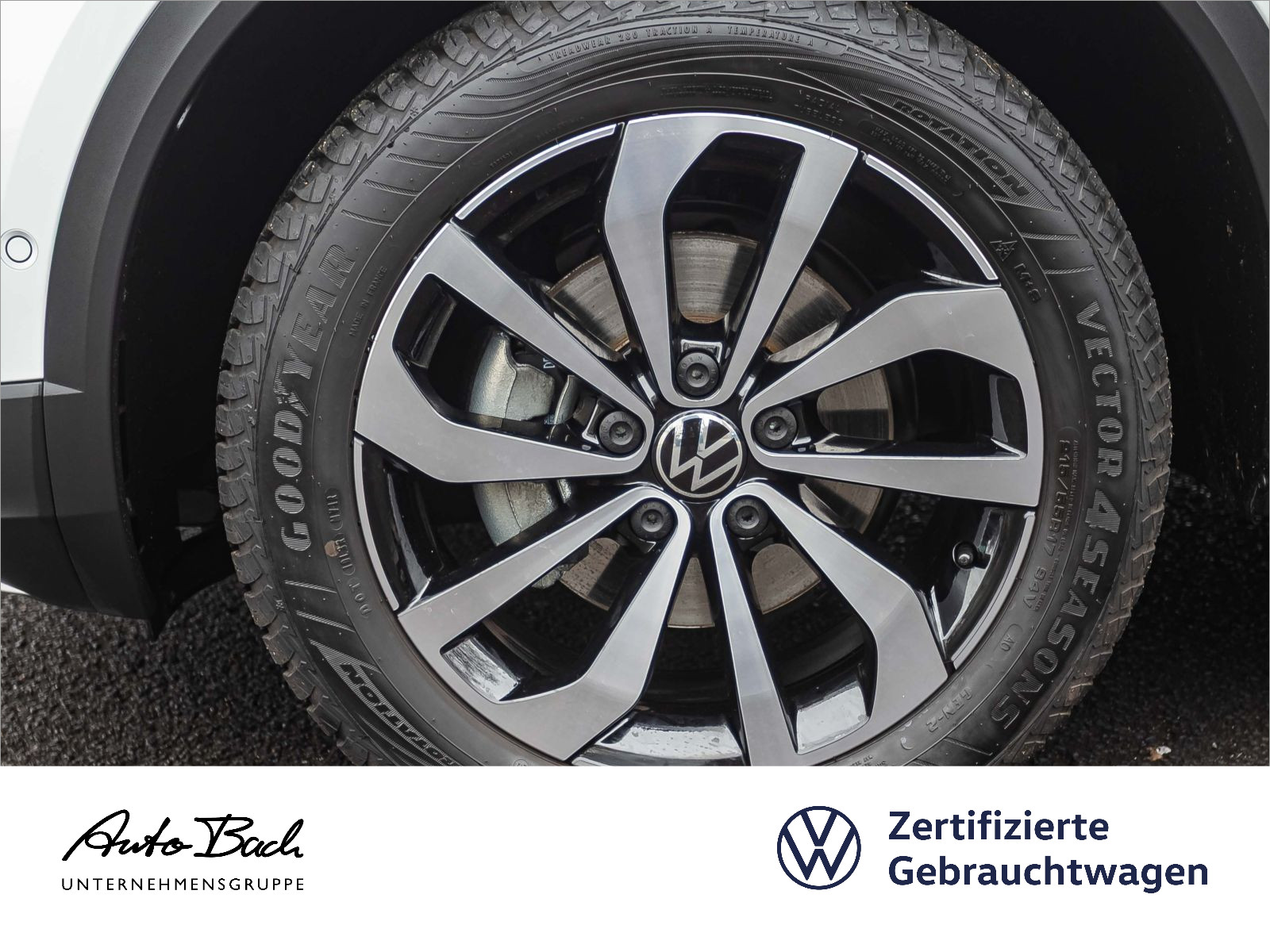 Volkswagen T-ROC 1.5 TSI DSG Style, Navi, ParkAssist, LED, App-Connect, Digital Cockpit Pro