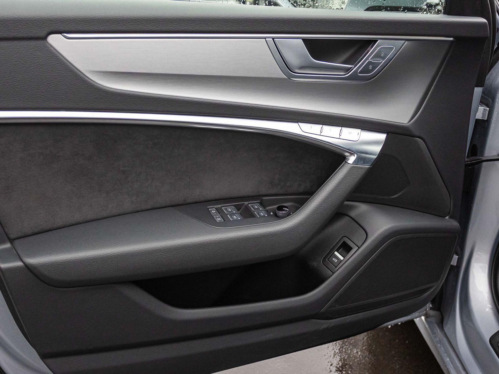 Audi A6 Avant S line 55TFSI qu. Stronic Matrix HUD