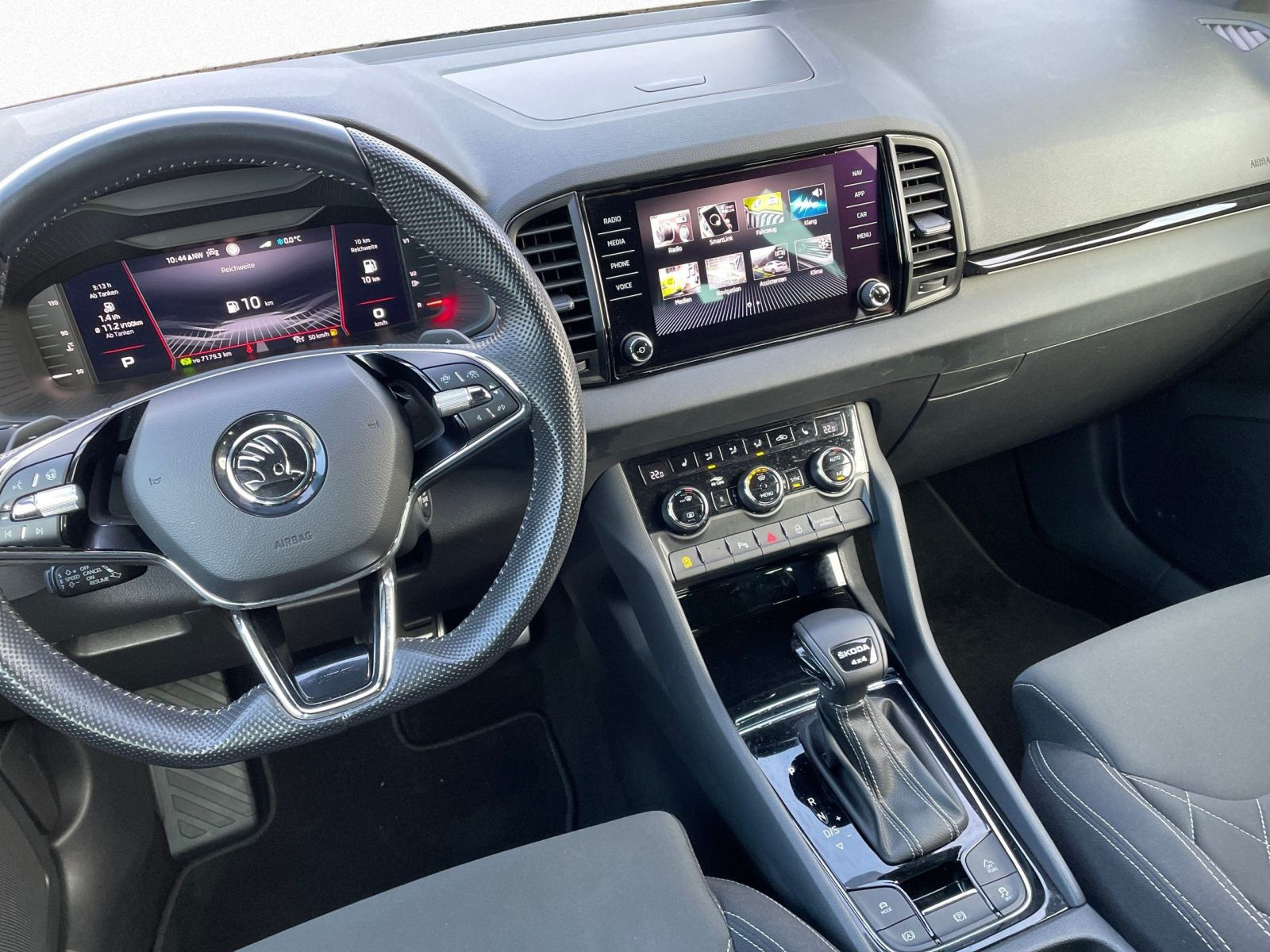 Skoda Karoq Sportline 2.0 TSI DSG Navi LED EPH ACC