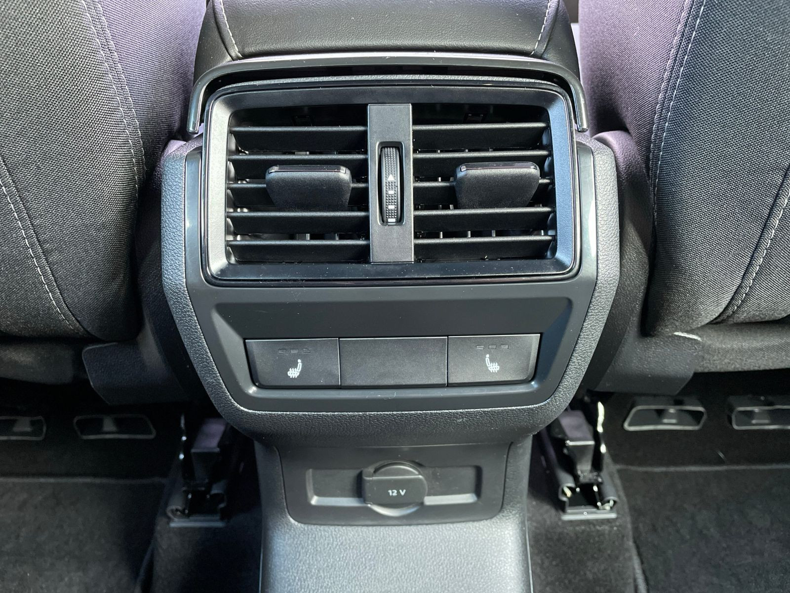 Skoda Karoq Sportline 2.0 TSI DSG Navi LED EPH ACC