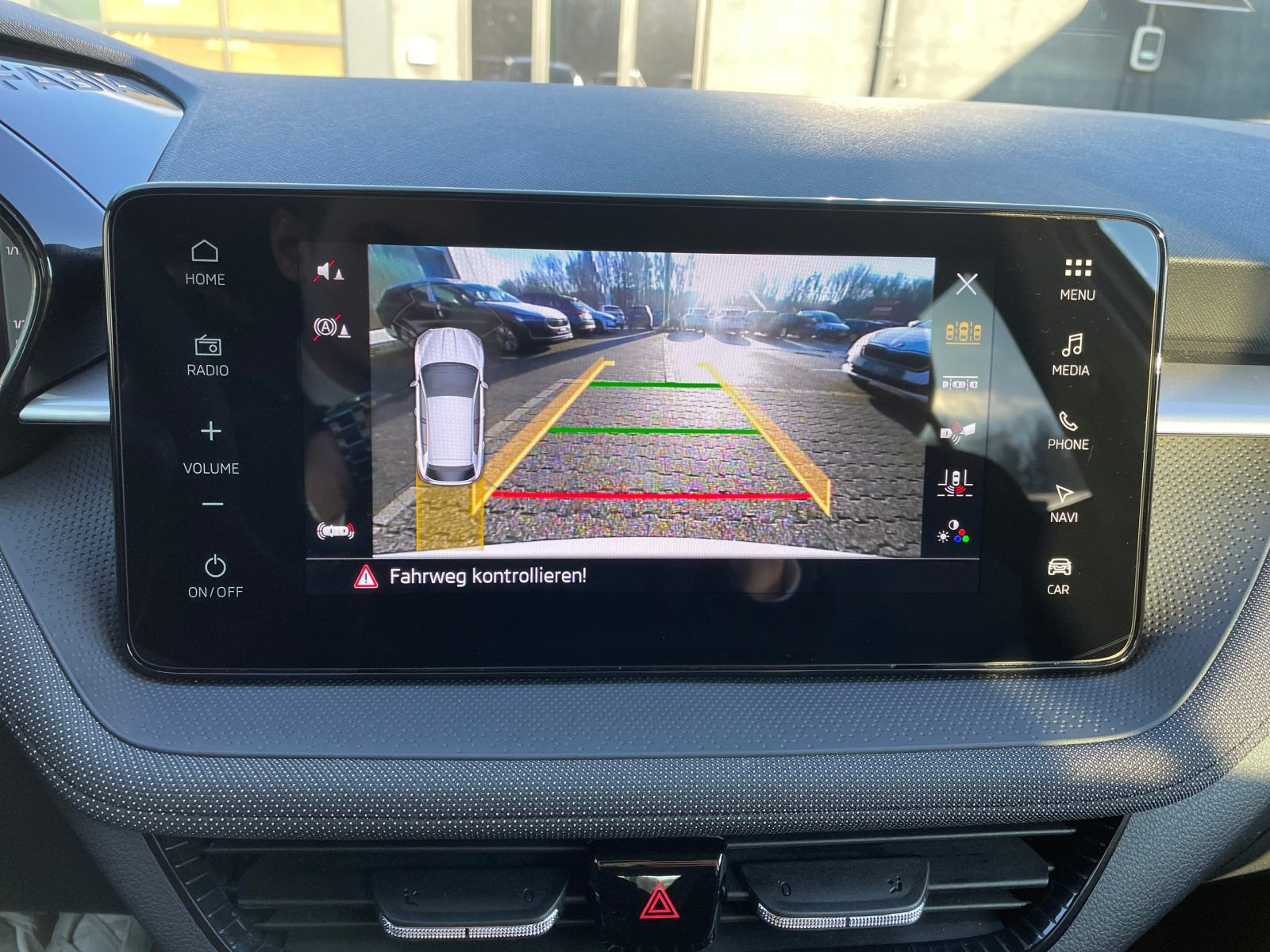 Skoda Fabia Tour Selection 1.0TSI Navi LED EPH GRA