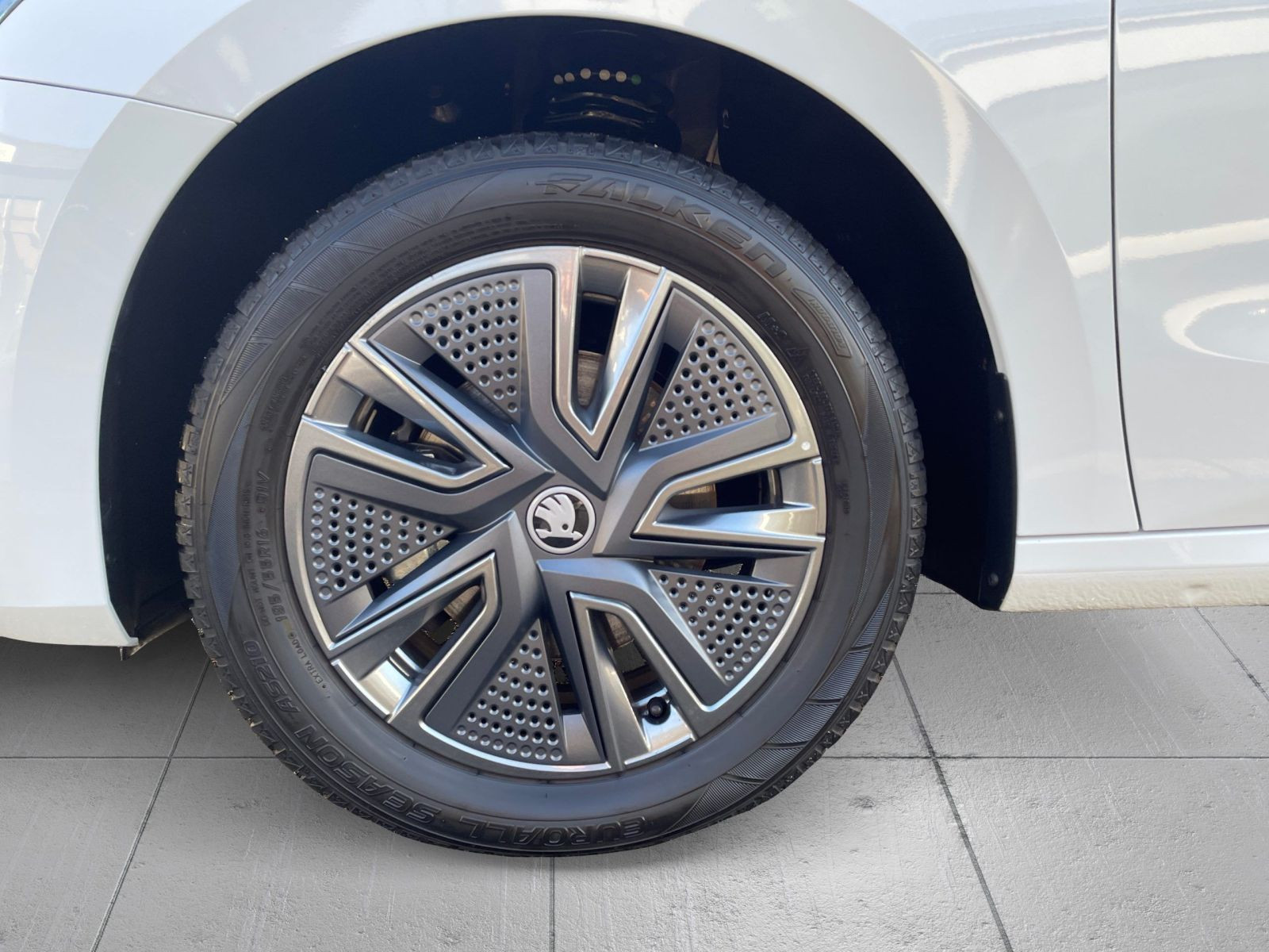 Skoda Fabia Tour Selection 1.0TSI Navi LED EPH GRA