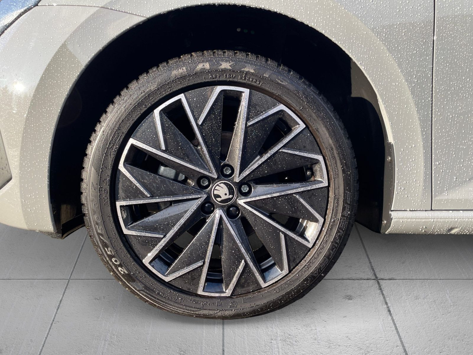 Skoda Scala Tour Selection 1.0TSI DSG LED EPH