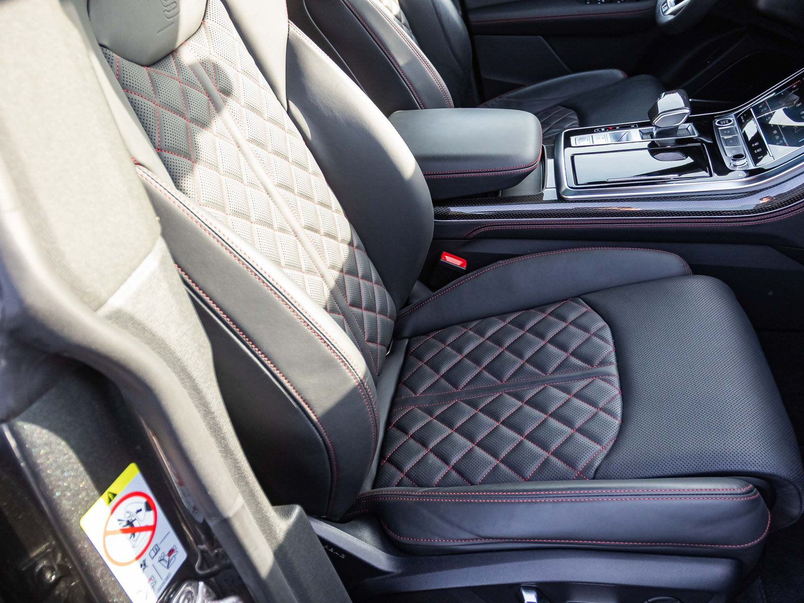 Audi Q8 S line 50 TDI qu. tiptronic Navi HuD Pano ACC AHK