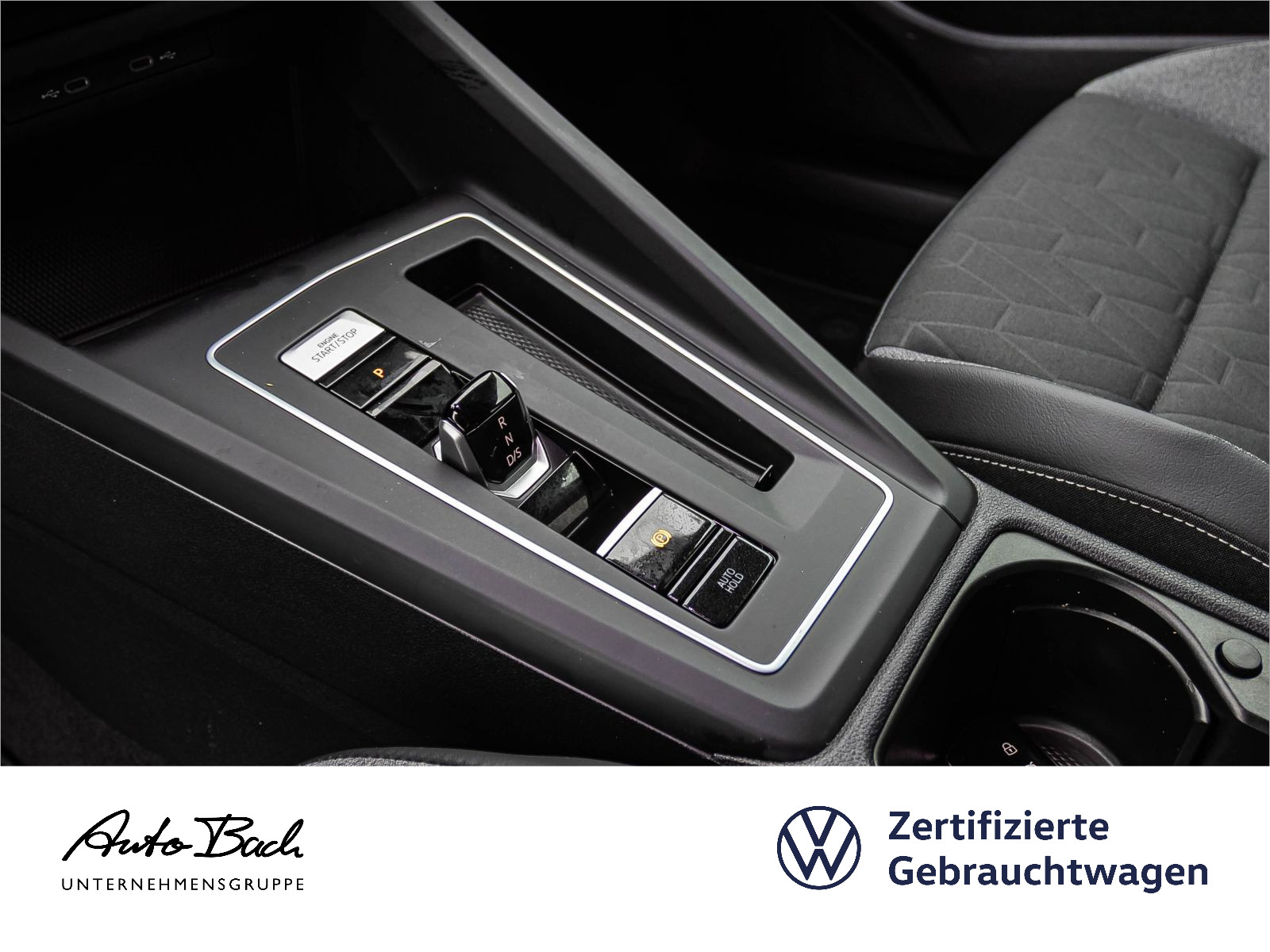 Volkswagen Golf VIII Goal 1.5 eTSI DSG Navi LED ACC EPH AHK