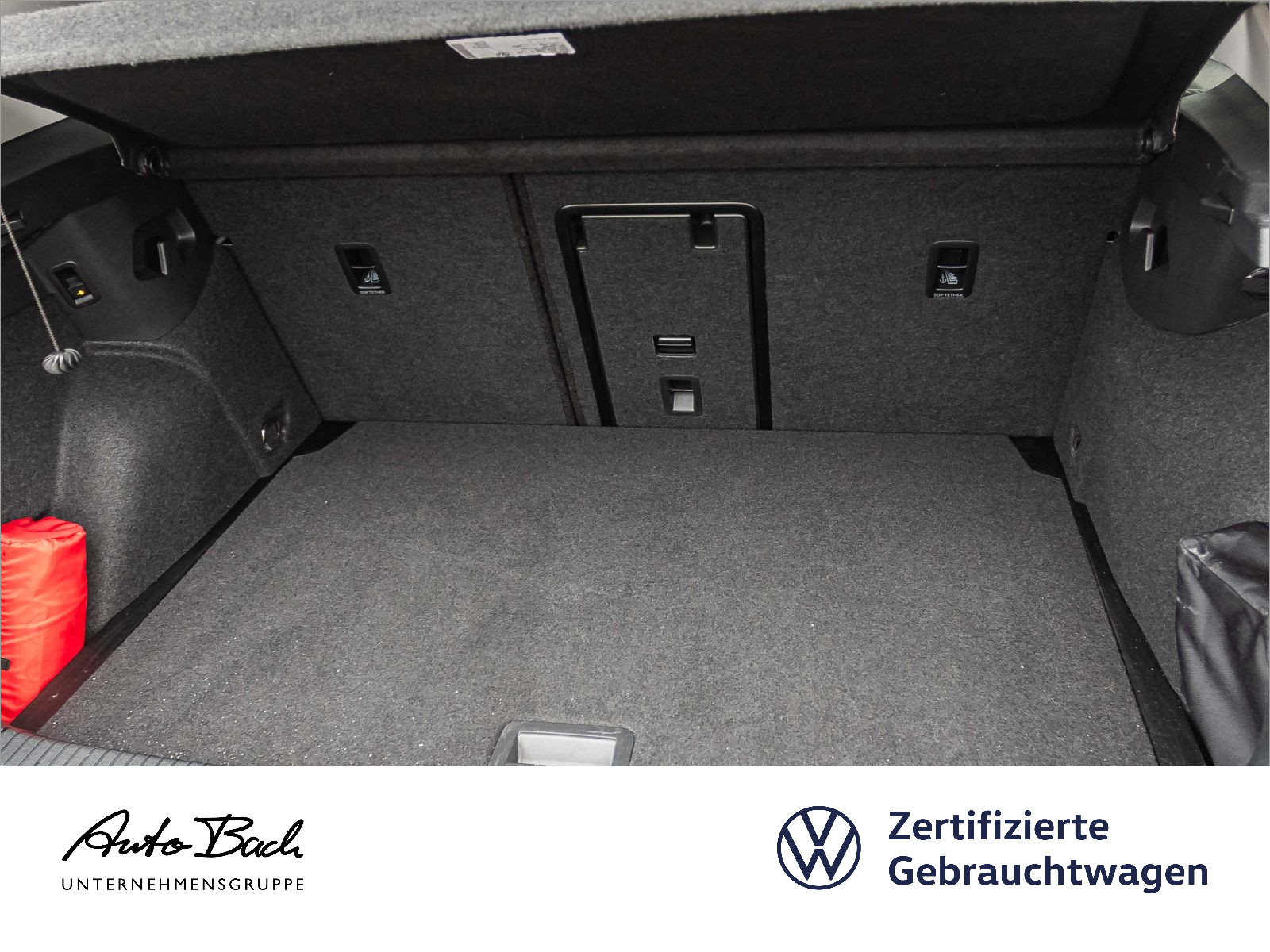 Volkswagen Golf VIII Goal 1.5 eTSI DSG Navi LED ACC EPH AHK