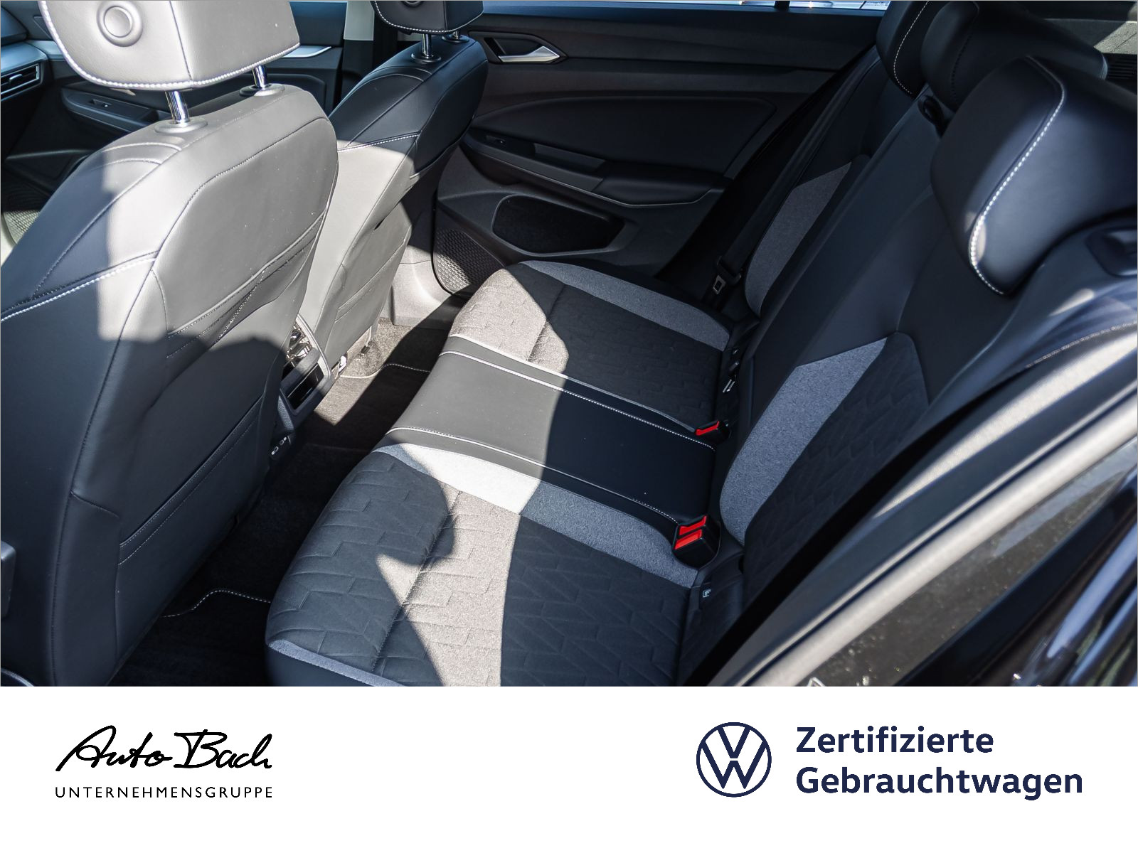 Volkswagen Golf VIII 1.5 TSI DSG "Goal" Navi LED ACC EPH Sitzhzg AHK