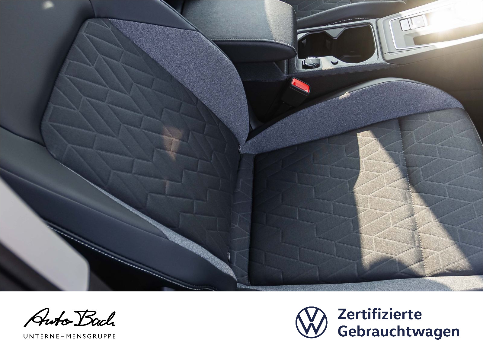 Volkswagen Golf VIII 1.5 TSI DSG "Goal" Navi LED ACC EPH Sitzhzg AHK