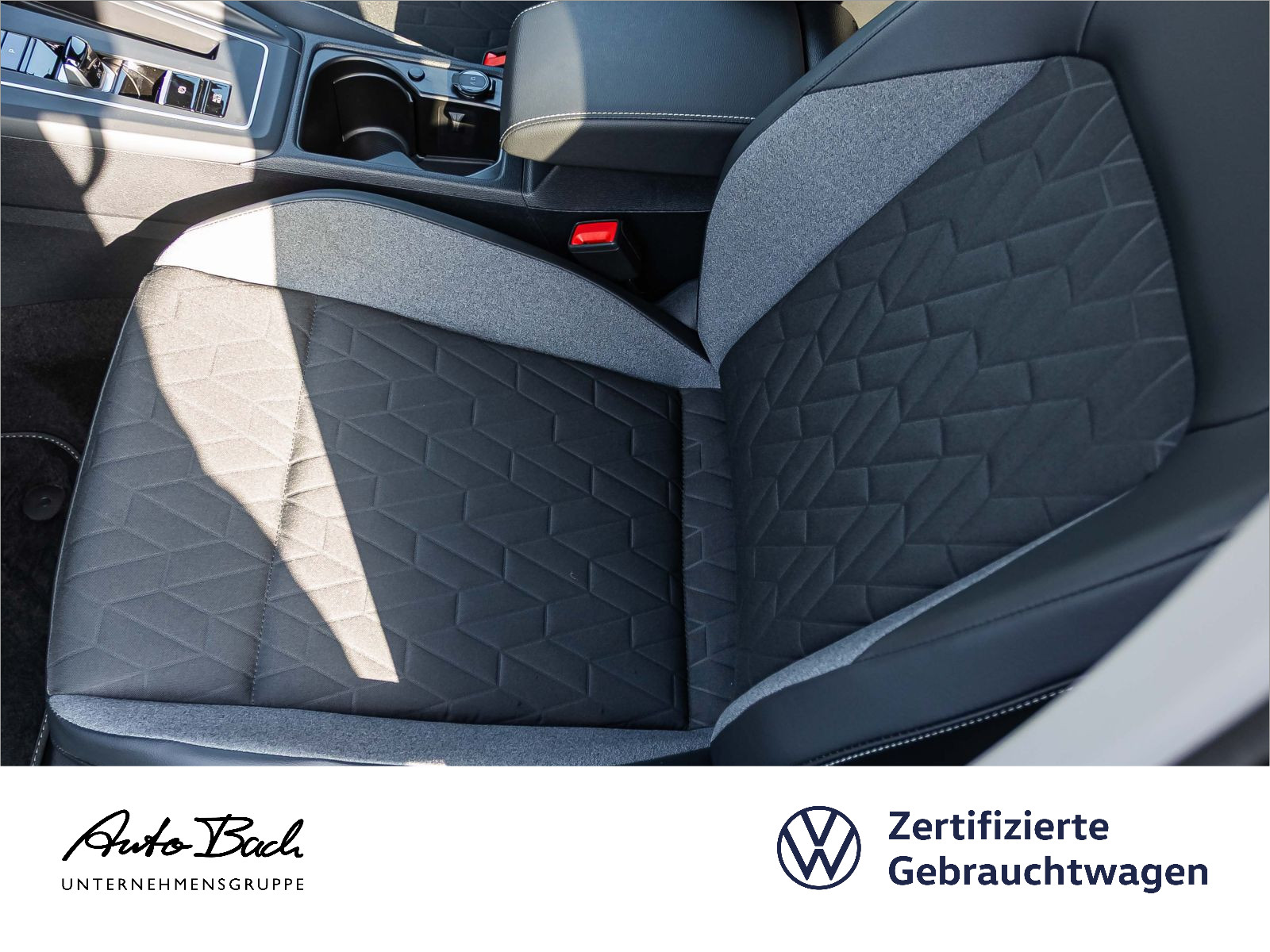 Volkswagen Golf VIII 1.5 TSI DSG "Goal" Navi LED ACC EPH Sitzhzg AHK