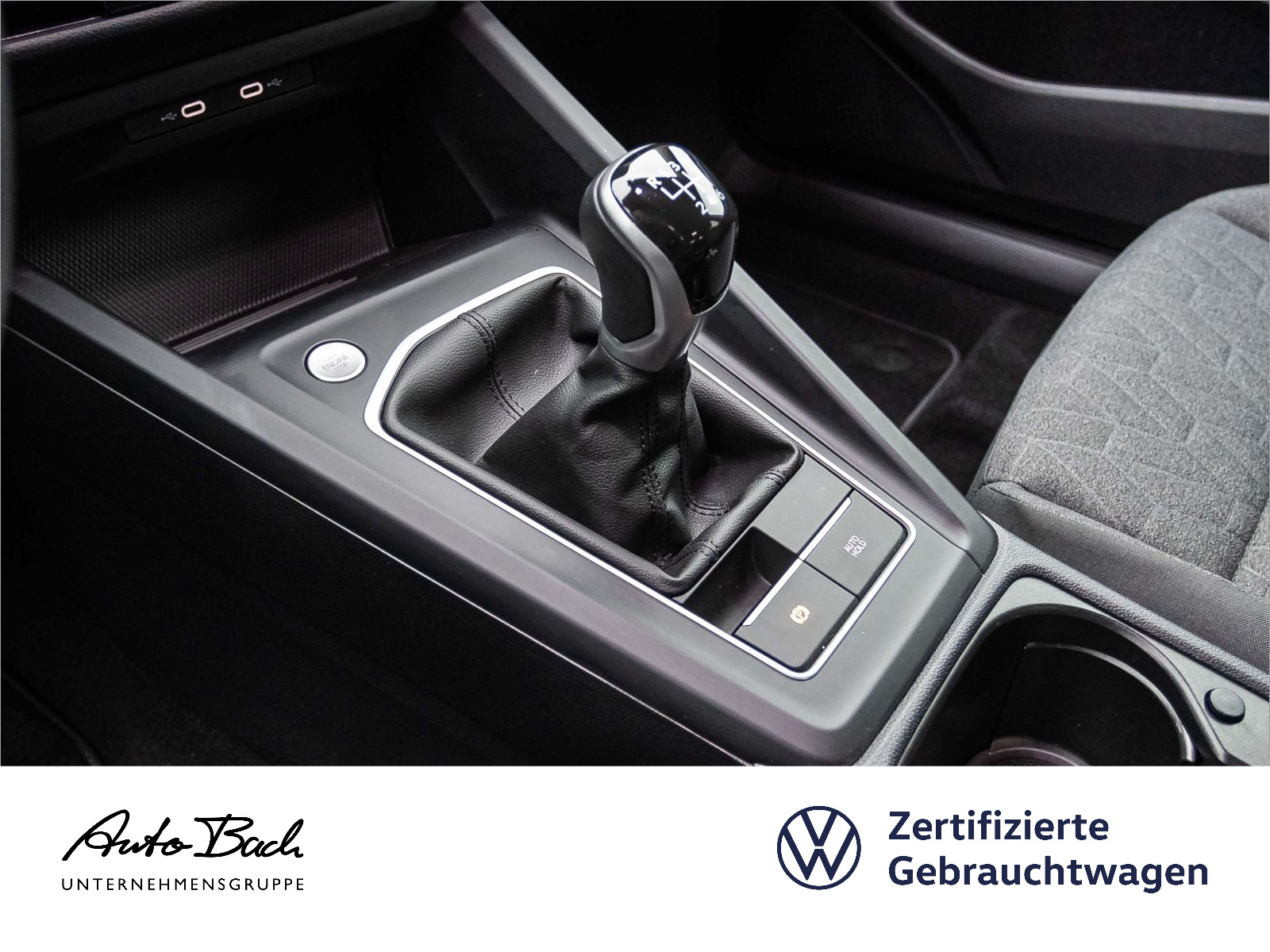 Volkswagen Golf VIII Life 1.5 TSI LED ACC CarPlay EPH DAB