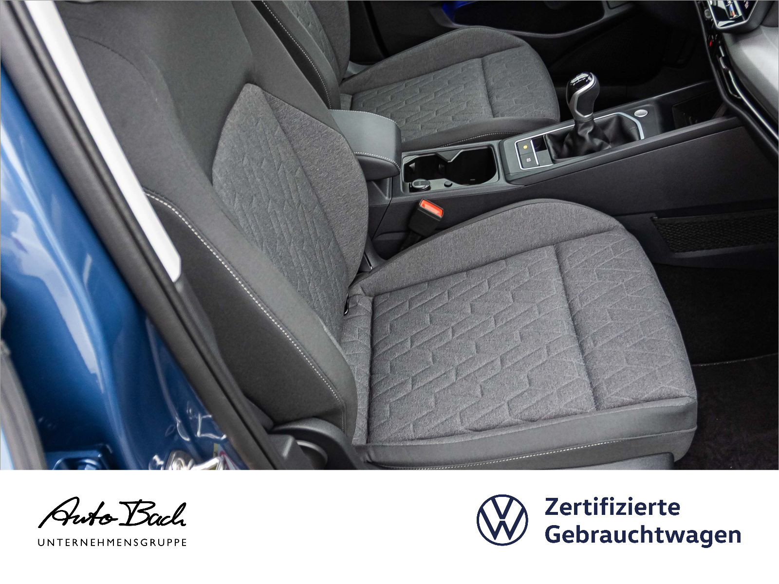 Volkswagen Golf VIII Life 1.5 TSI LED ACC CarPlay EPH DAB