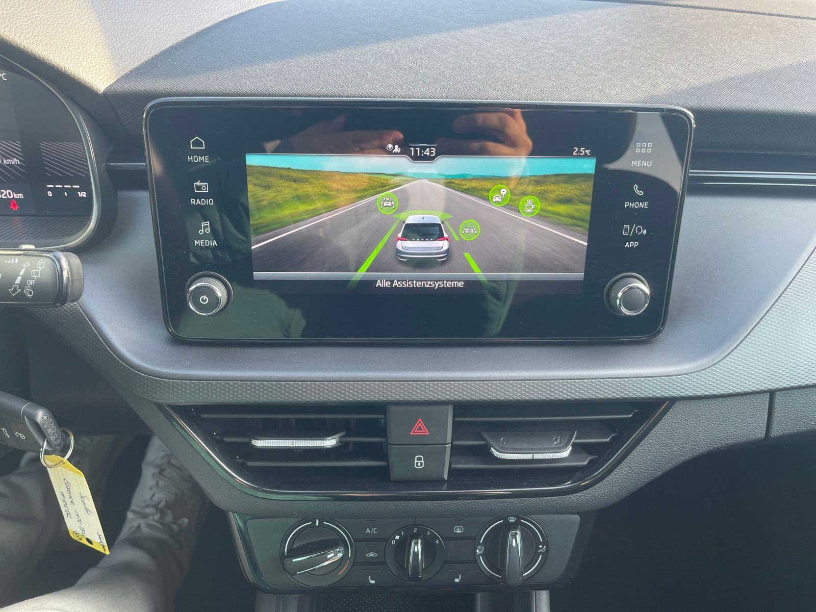Skoda Scala Essence 1.0 TSI LED Winterpaket Carplay