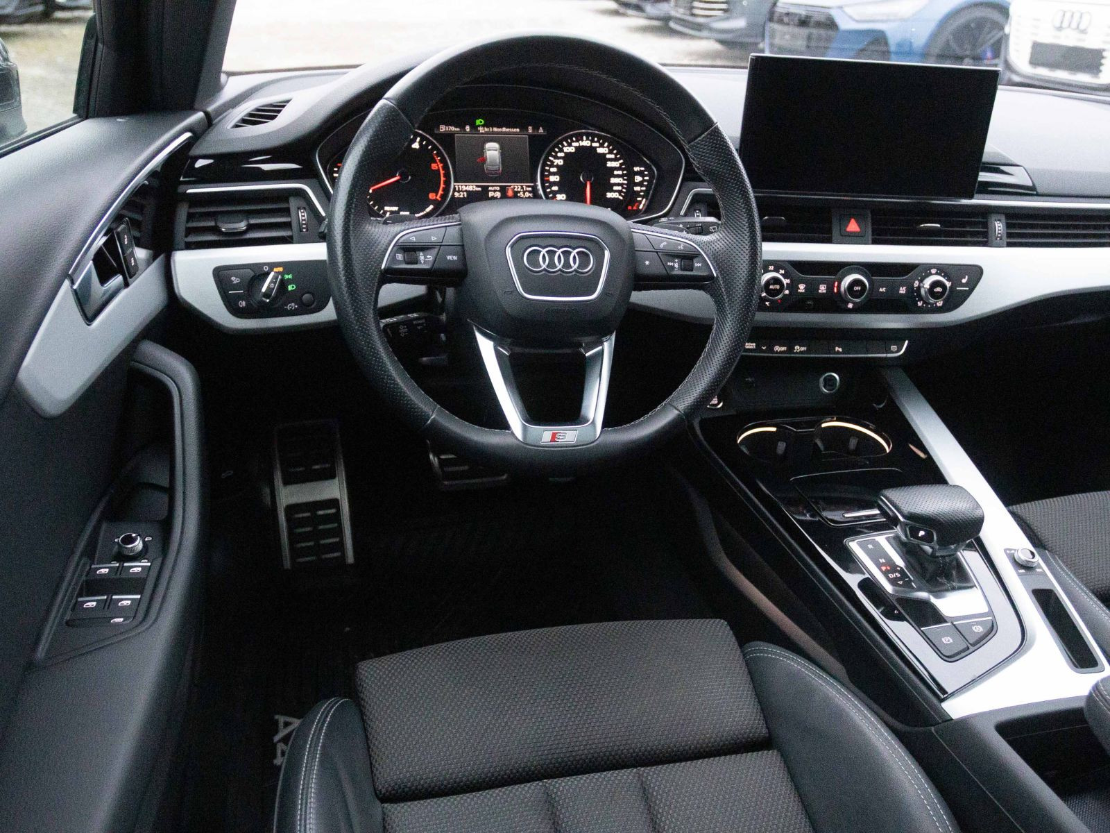 Audi A4 Avant S line 40TDI Stronic Navi ACC Panorama