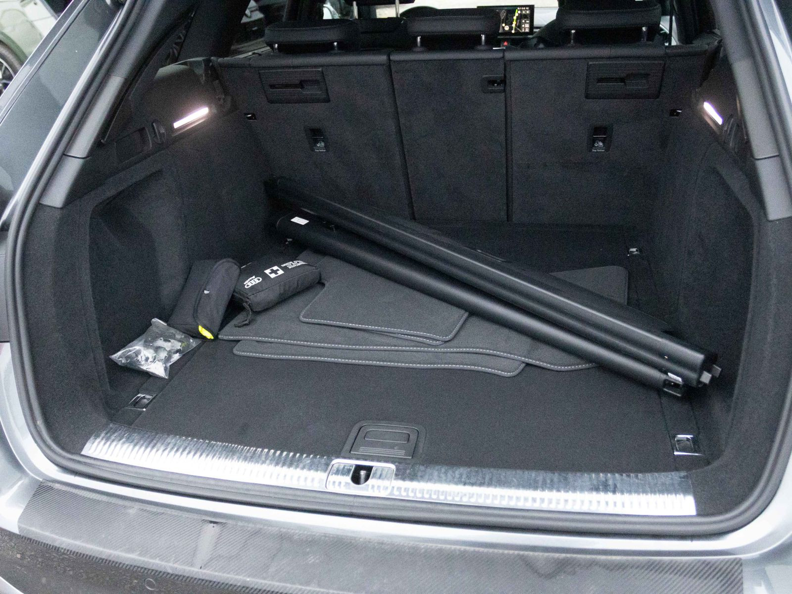 Audi A4 Avant S line 40TDI Stronic Navi ACC Panorama