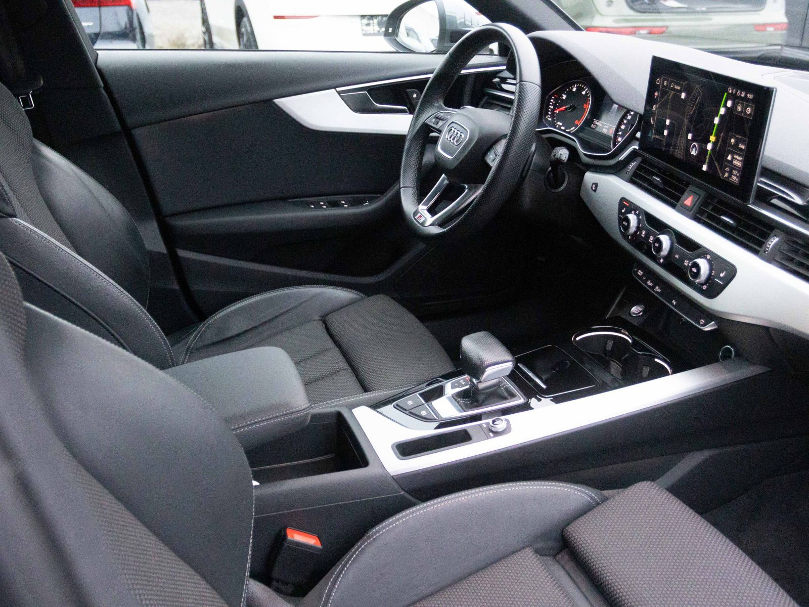 Audi A4 Avant S line 40TDI Stronic Navi ACC Panorama