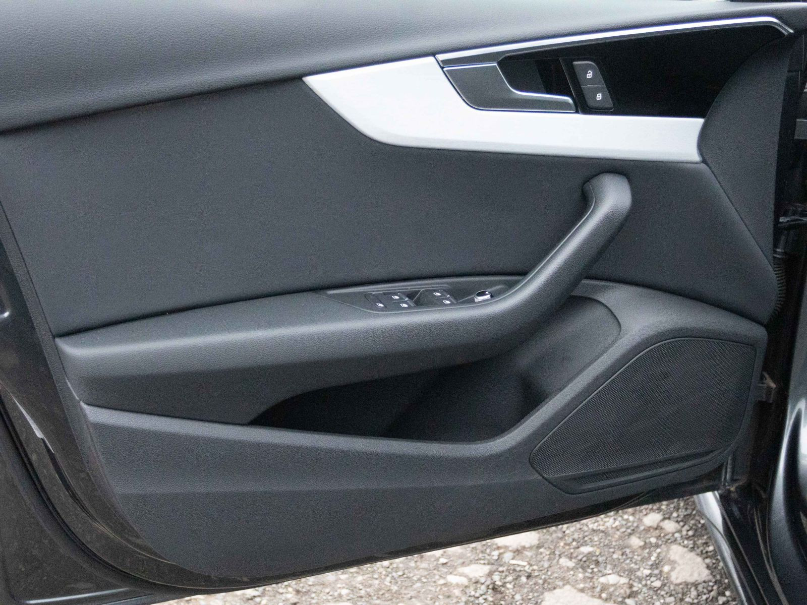 Audi A4 Avant S line 40TDI Stronic Navi ACC Panorama