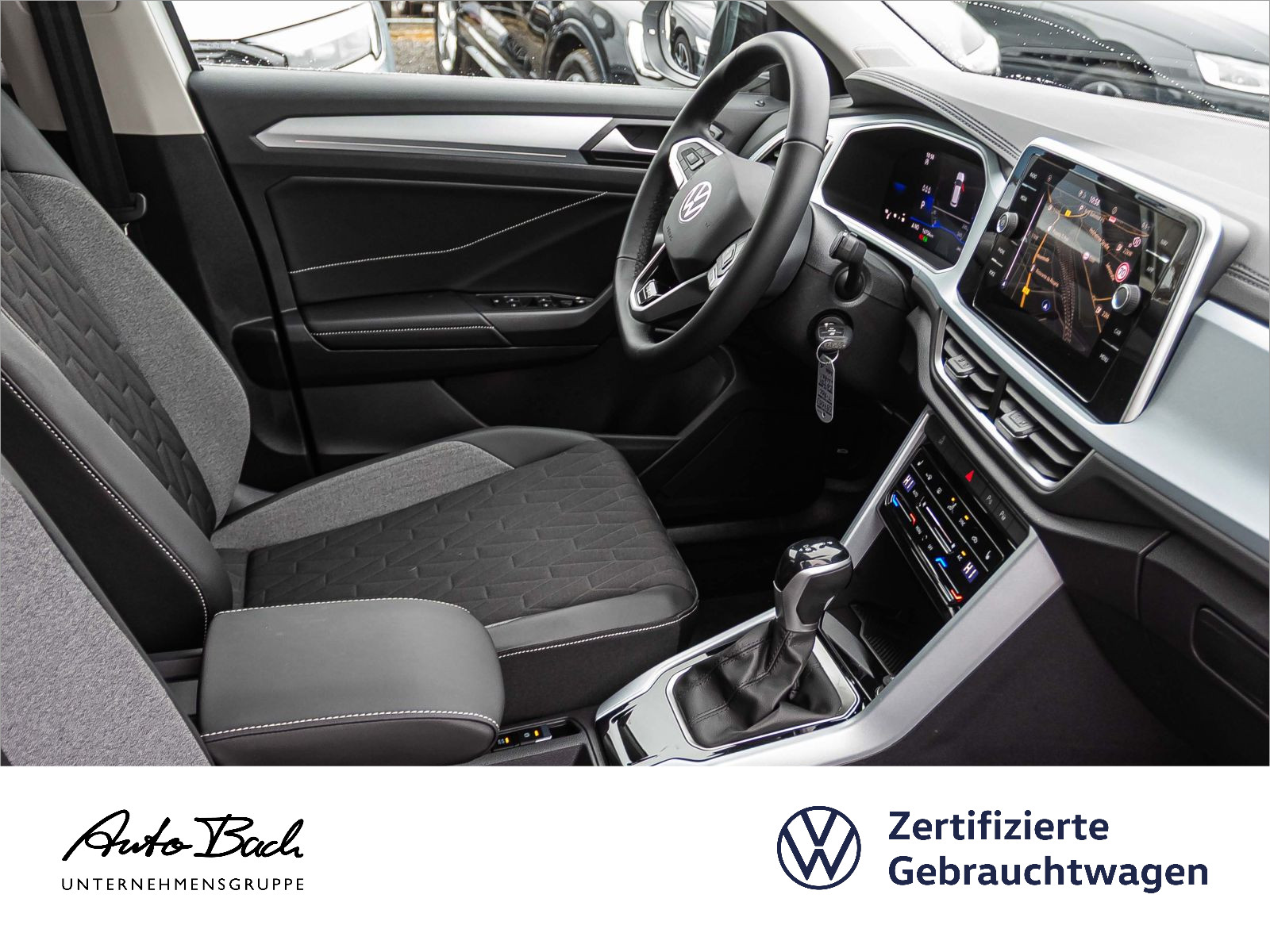 Volkswagen T-Roc Life 2.0TDI DSG Navi LED ACC CarPlay AHK