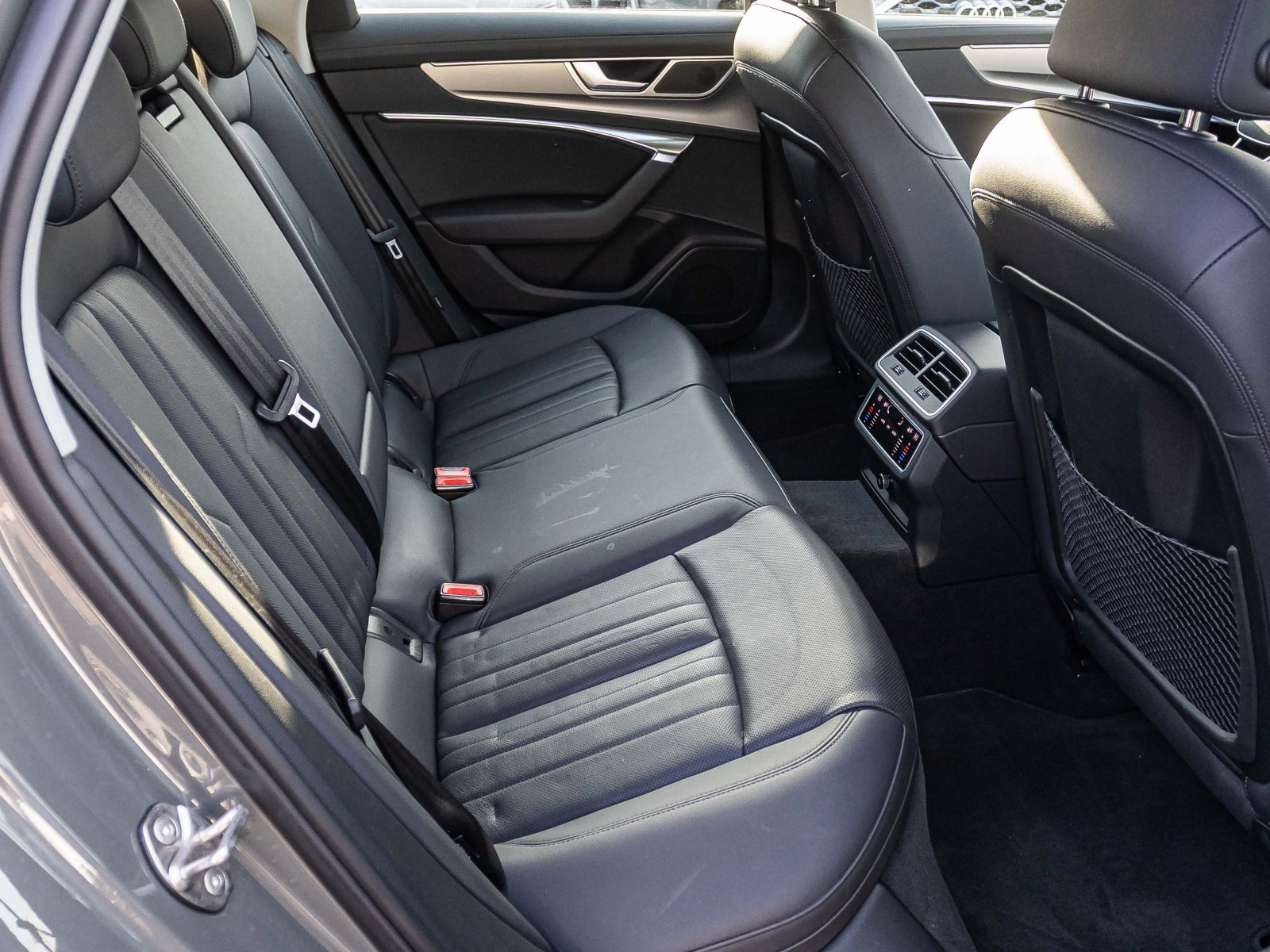 Audi A6 Avant Design 45TFSI qu. Stronic Navi LED ACC