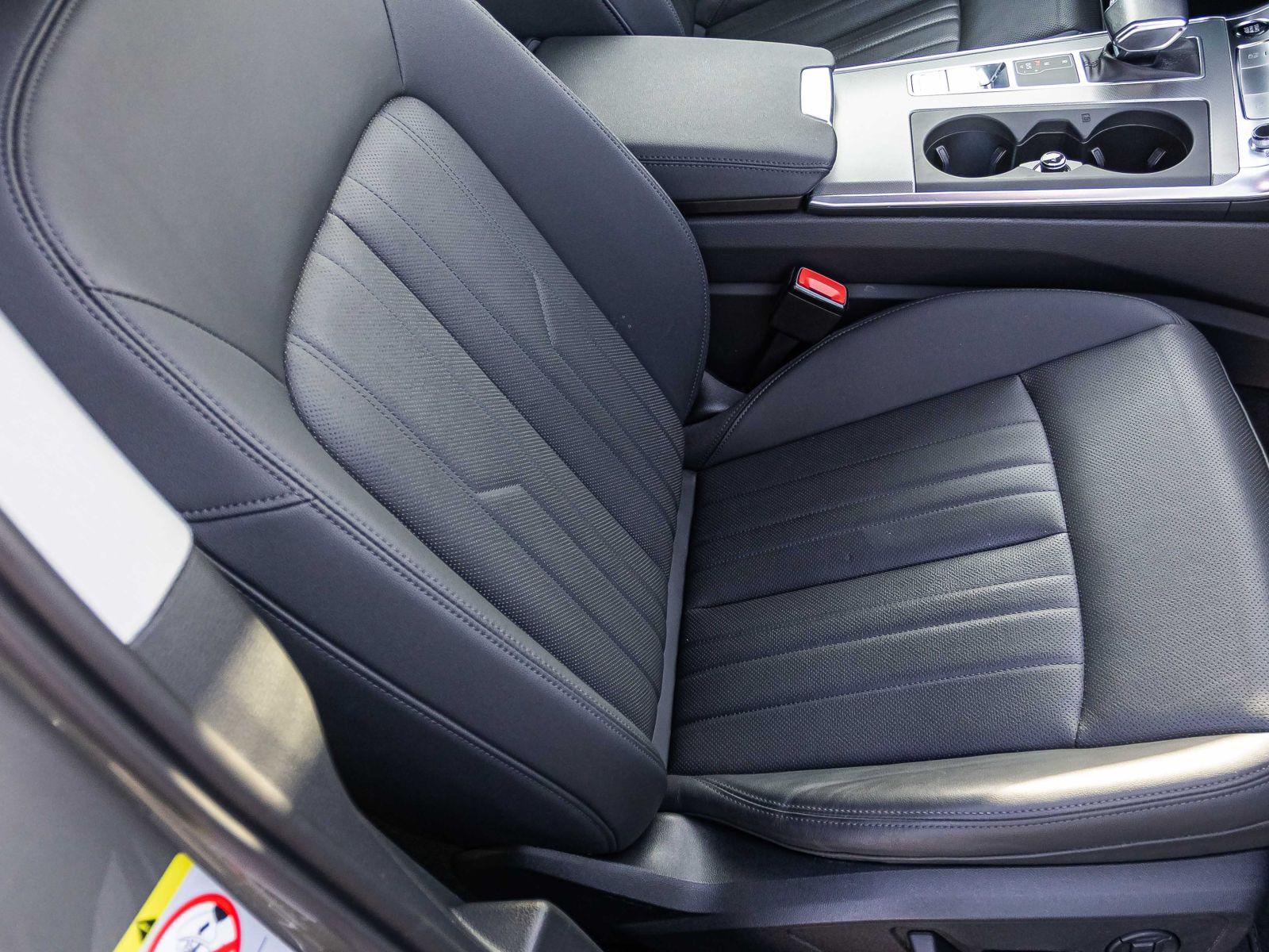 Audi A6 Avant Design 45TFSI qu. Stronic Navi LED ACC