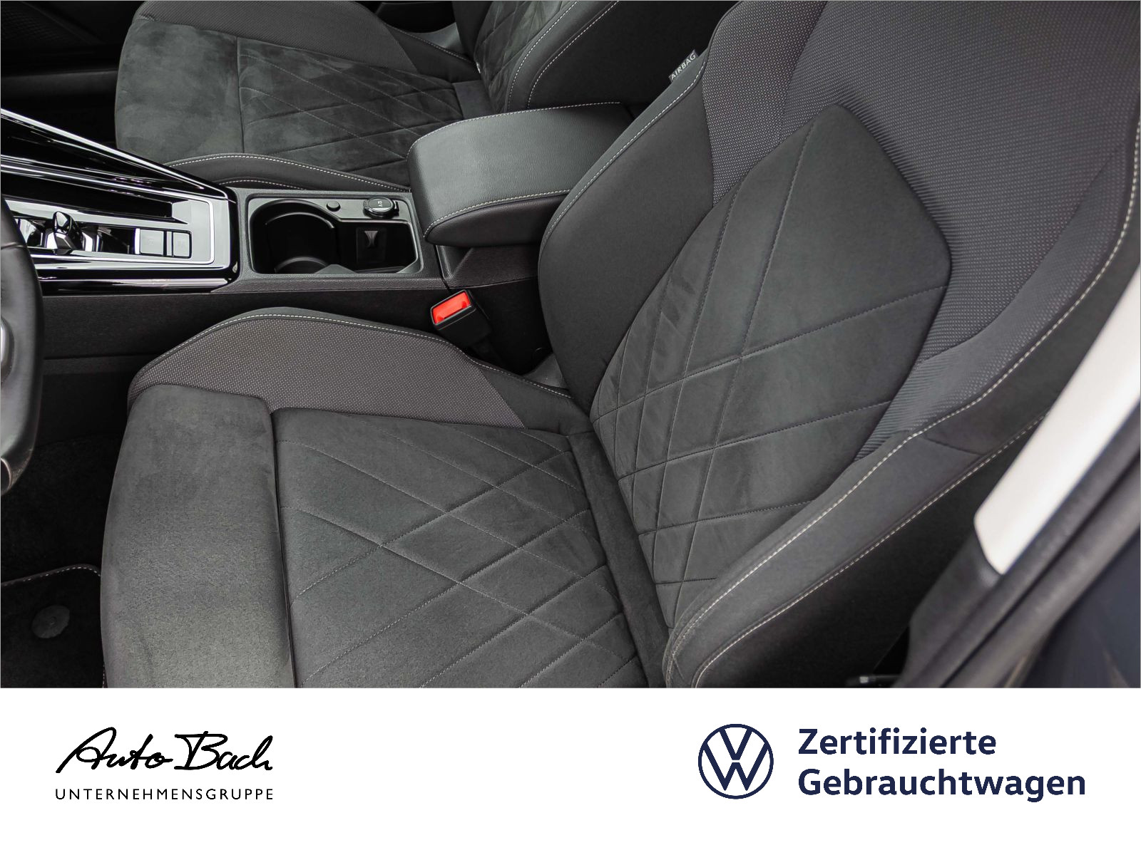 Volkswagen Golf VIII Variant Style 2.0TSI DSG Navi LED ACC AHK
