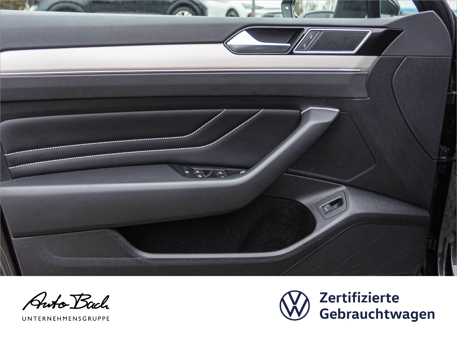 Volkswagen Passat Variant 1.5 TSI Elegance, LED-Matrix, Navi, Rückfahrkamera, App-Connect