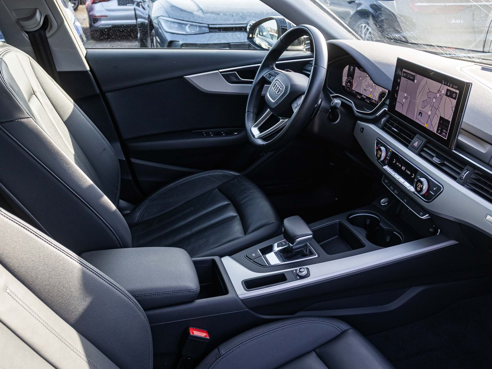 Audi A4 Avant Advanced 40TFSI qu Stronic Navi LED ACC