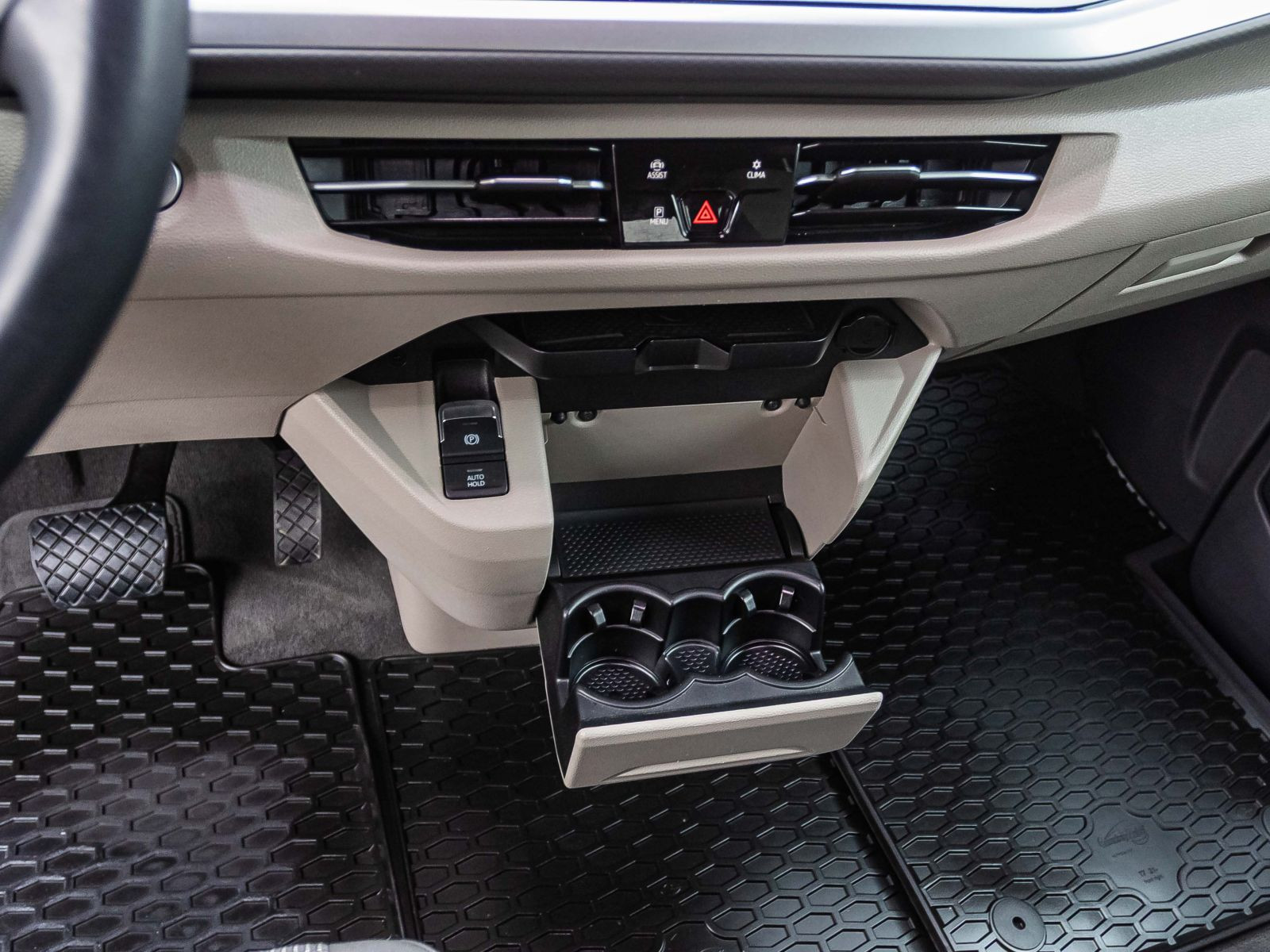 Volkswagen Multivan Life 2.0TSI DSG Navi LED EPH ACC CarPlay