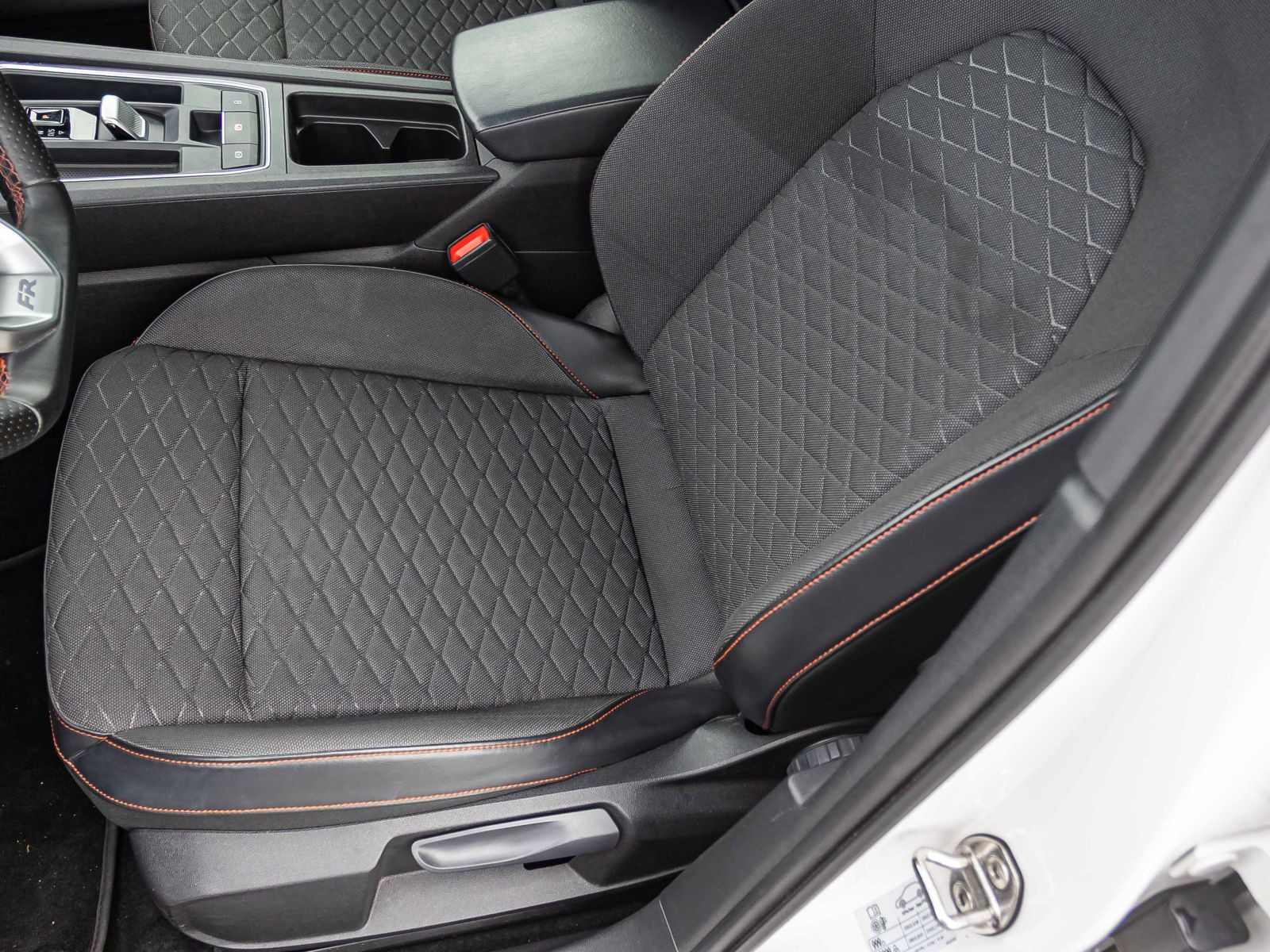 Seat Leon FR 2.0TDI DSG Navi LED ACC CarPlay EPH