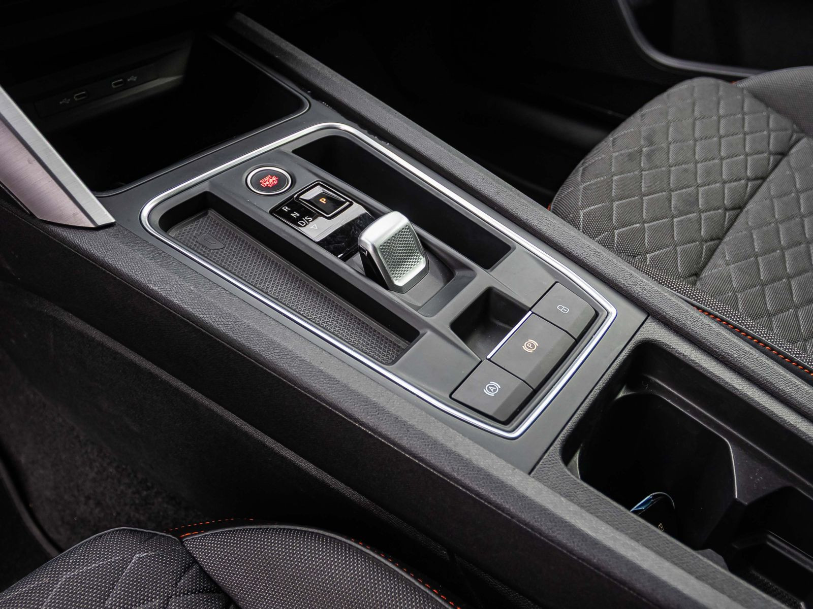 Seat Leon FR 2.0TDI DSG Navi LED ACC CarPlay EPH