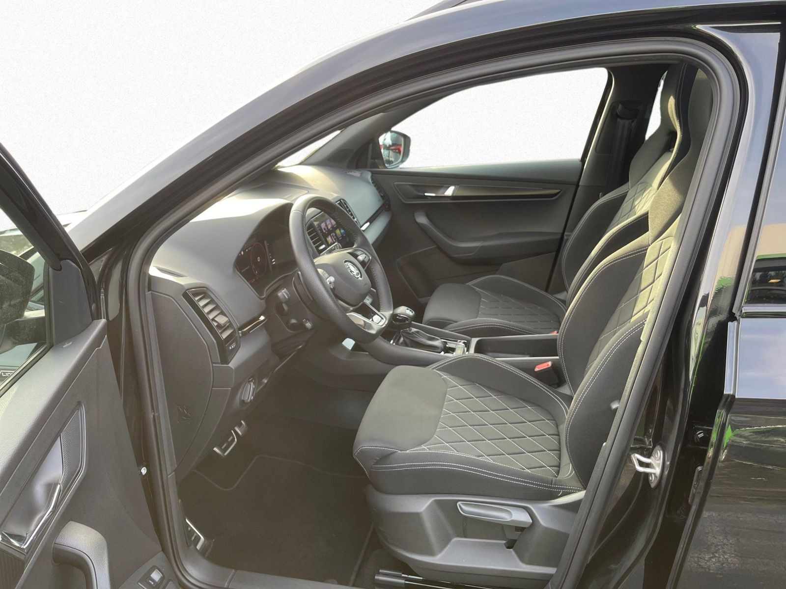 Skoda Karoq Sportline 2.0TSI 4x4 DSG Navi Panorama ACC