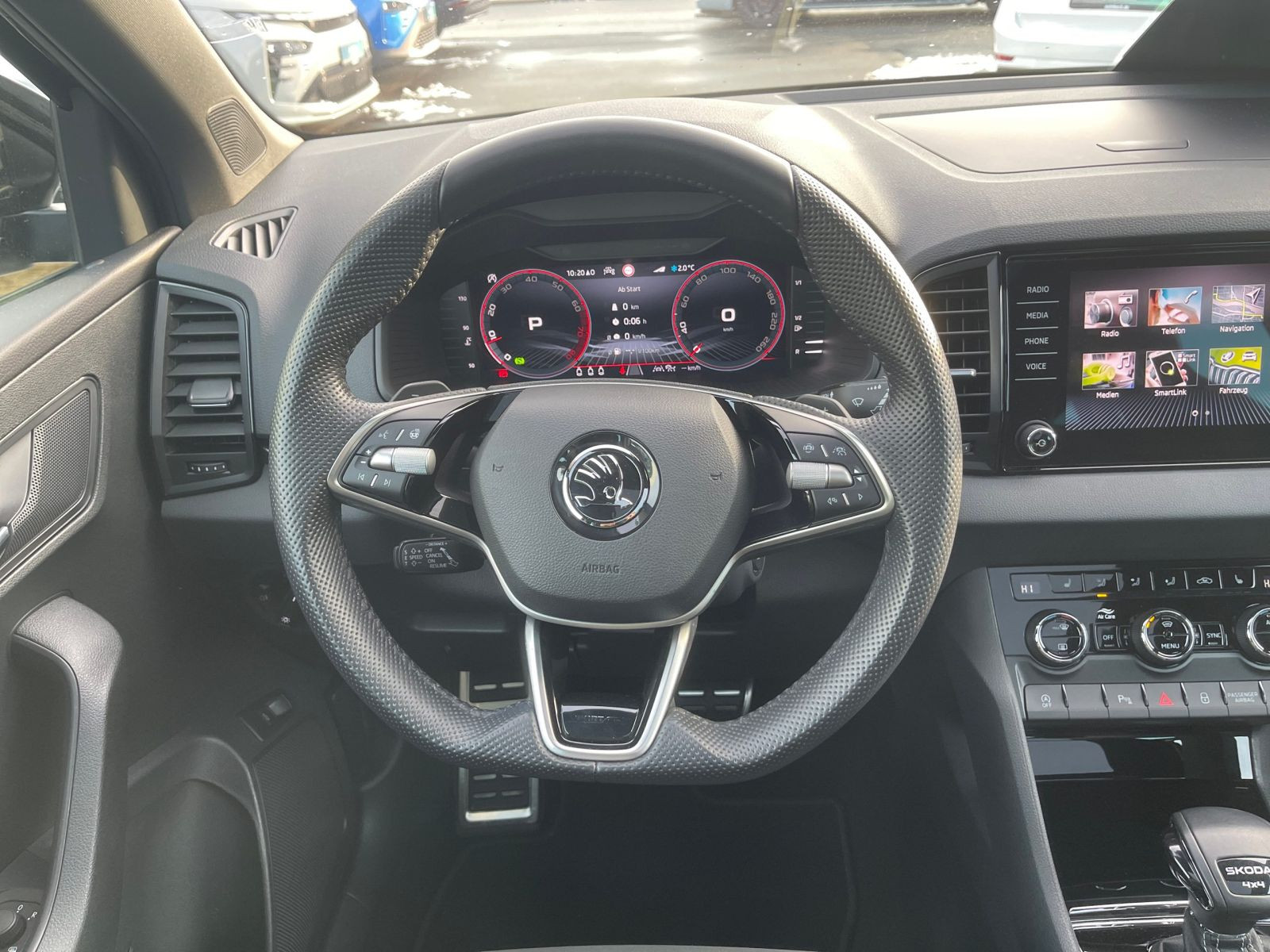 Skoda Karoq Sportline 2.0TSI 4x4 DSG Navi Panorama ACC