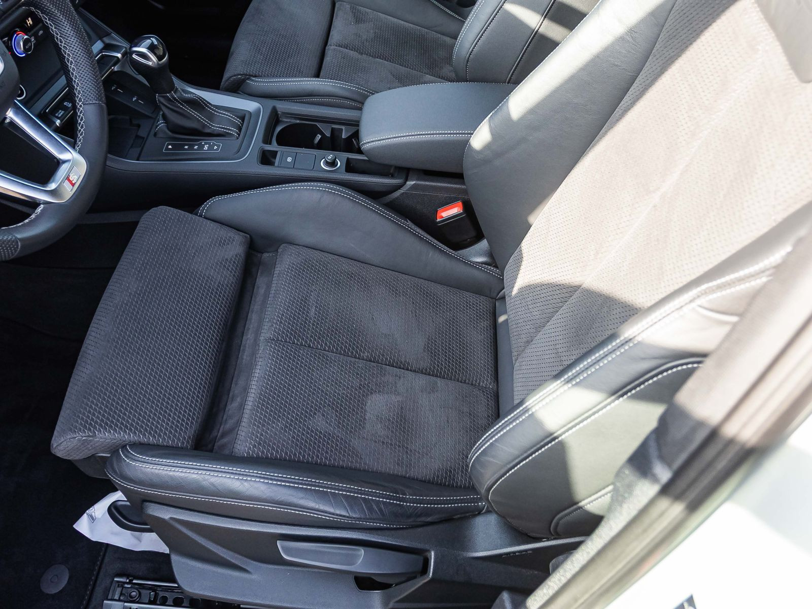 Audi Q3 Sportback TFSI e S line Stronic Navi LED ACC EPH