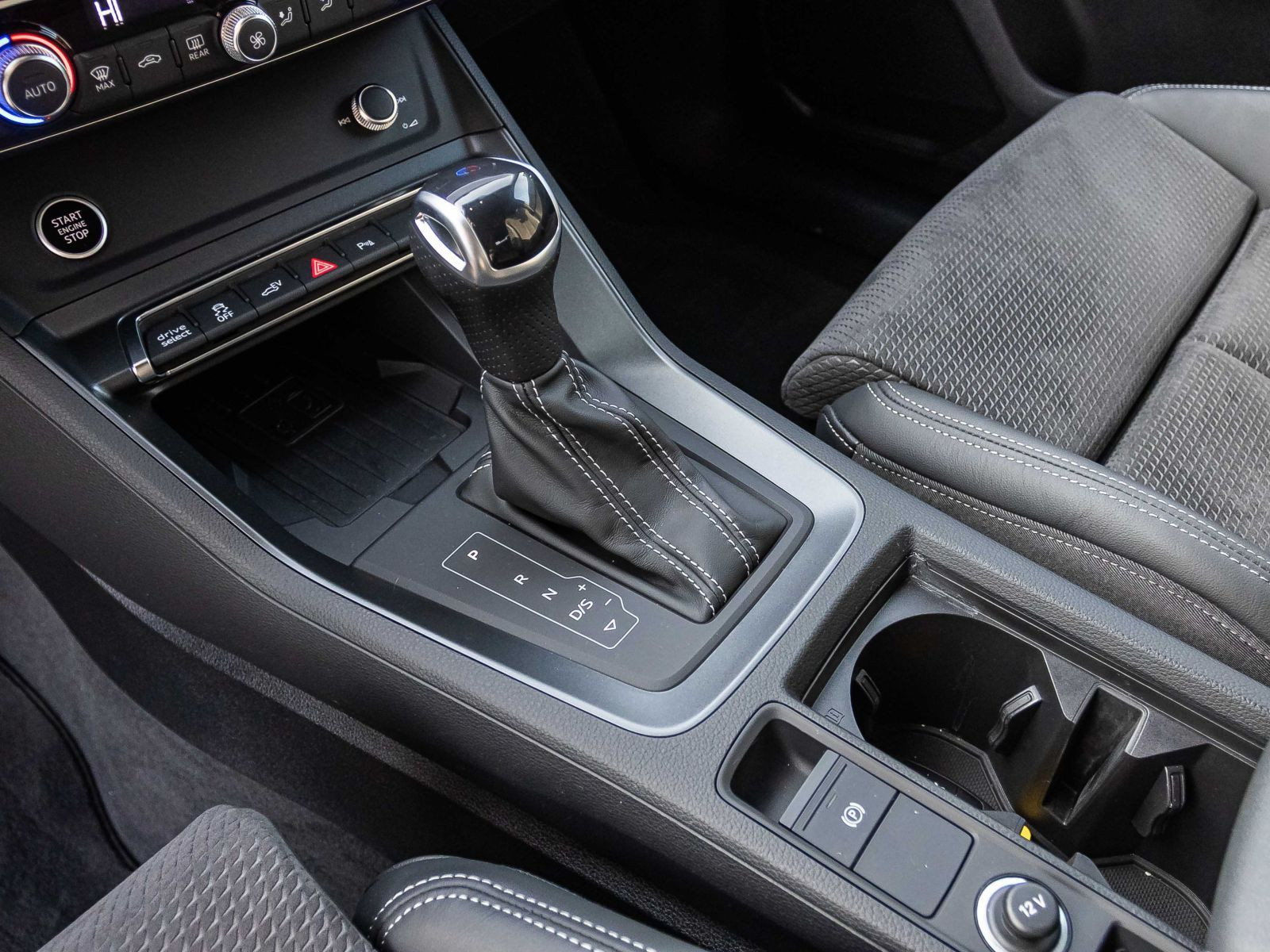 Audi Q3 Sportback TFSI e S line Stronic Navi LED ACC EPH