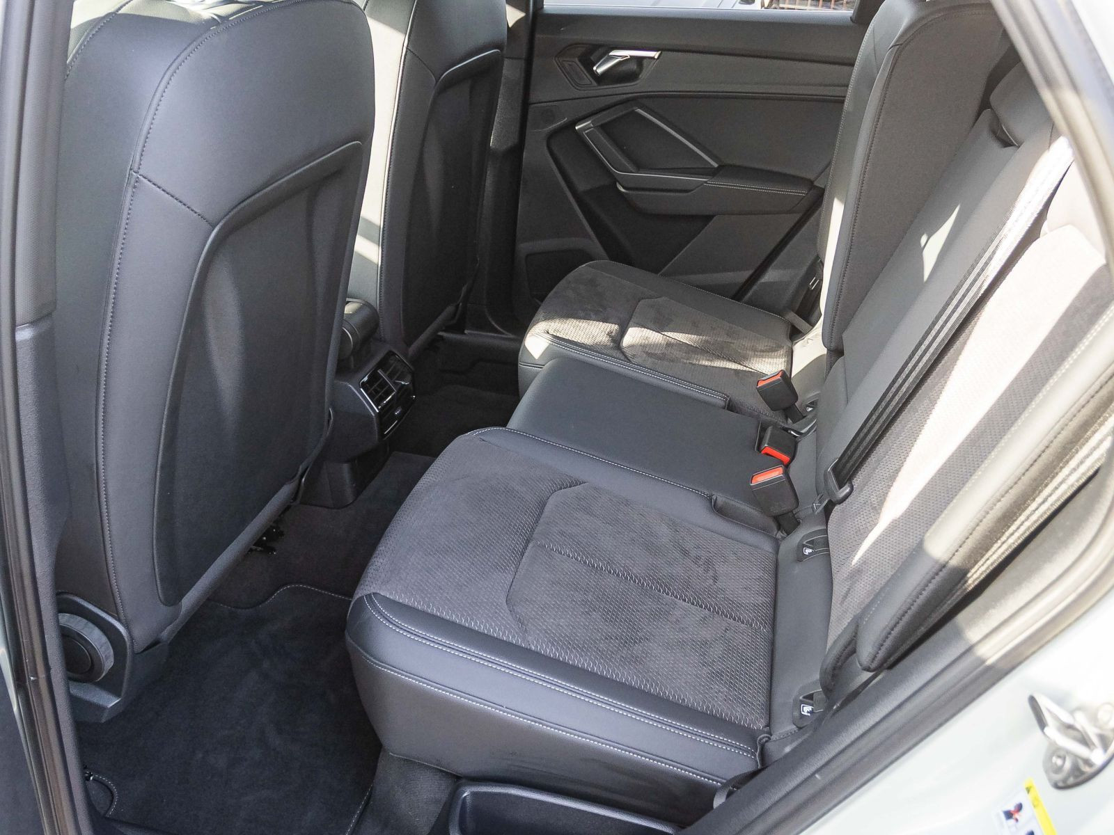 Audi Q3 Sportback TFSI e S line Stronic Navi LED ACC EPH