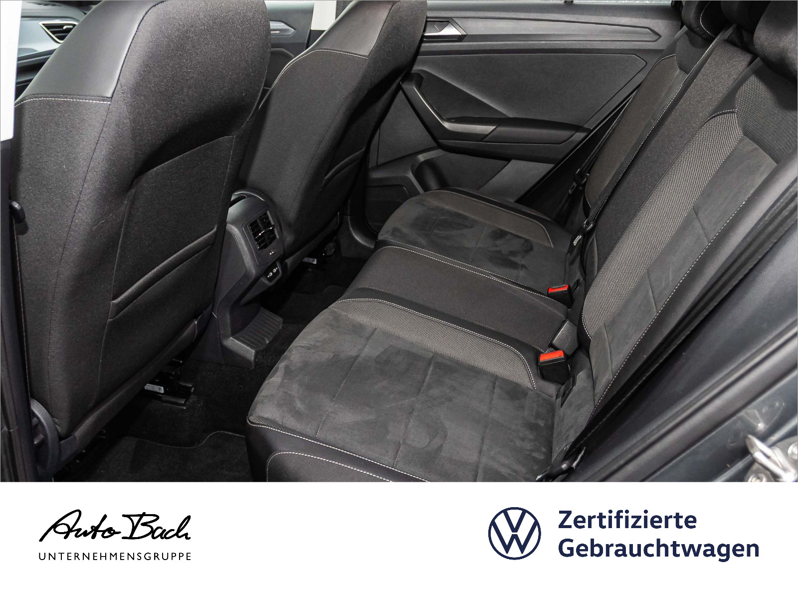 Volkswagen T-Roc Style 2.0TDI DSG Navi LED ACC CarPlay EPH