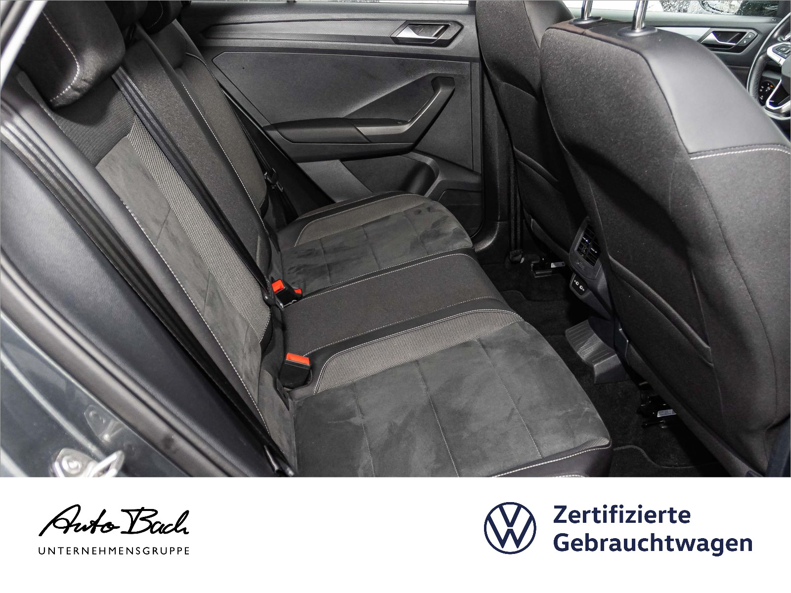 Volkswagen T-Roc Style 2.0TDI DSG Navi LED ACC CarPlay EPH