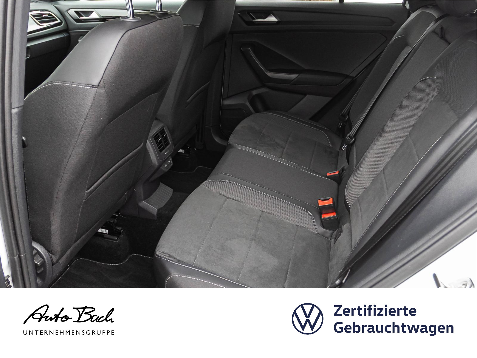 Volkswagen T-ROC 1.5 TSI DSG R-Line, Navi, LED, AHK, Rückfahrkamera, App-Connect