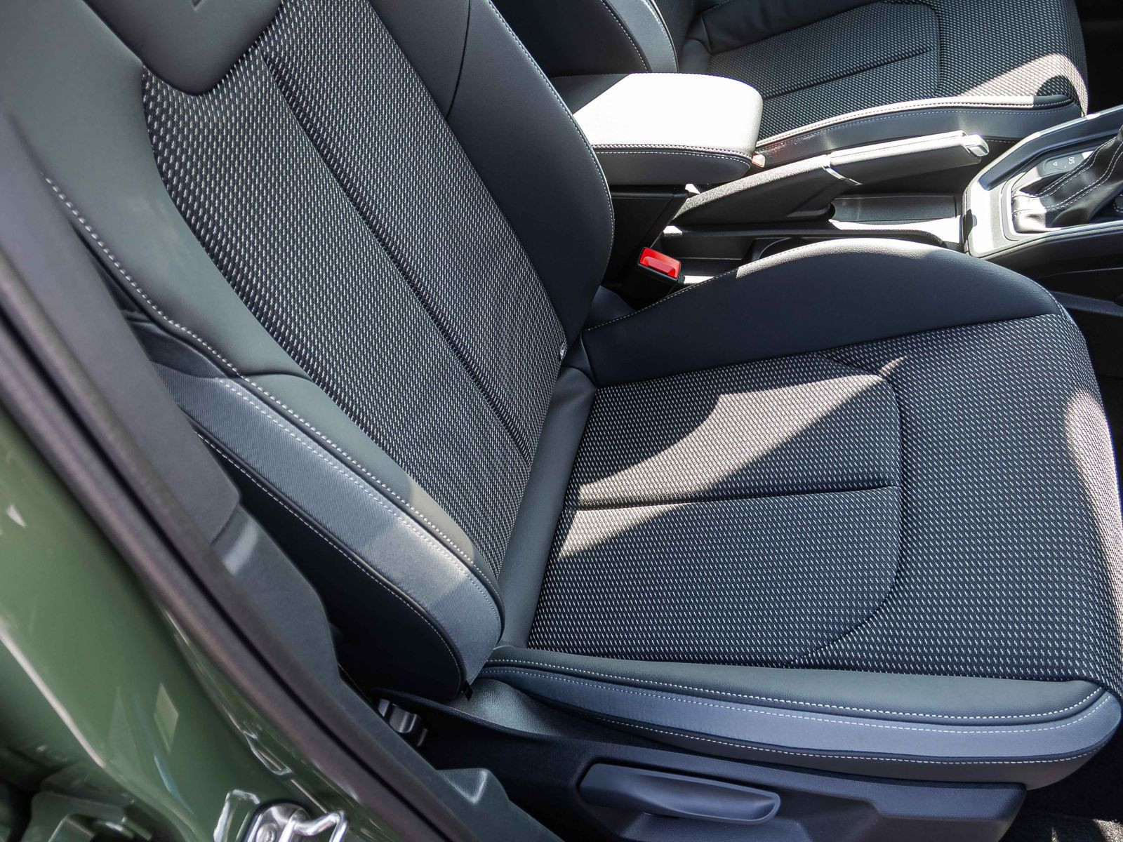 Audi A1 Sportback S line 30 TFSI 116PS Stronic LED 17? RFK EPHplus 