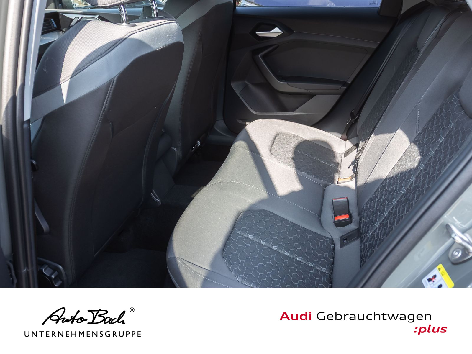 Audi A1 Sportback advanced 25TFSI Stronic Navi LED EPH