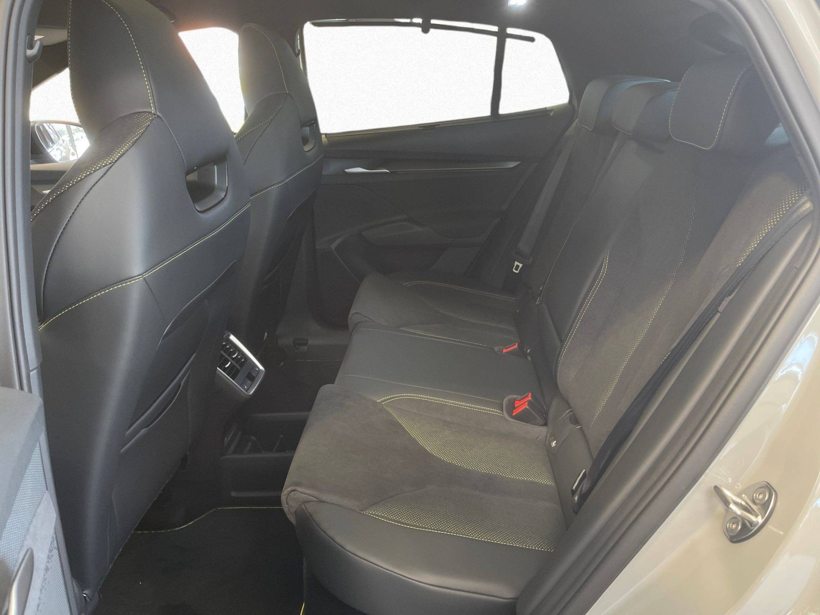 Skoda Enyaq Coupe RS 84 kWh 4x4 AHK HuD LED ACC DCC