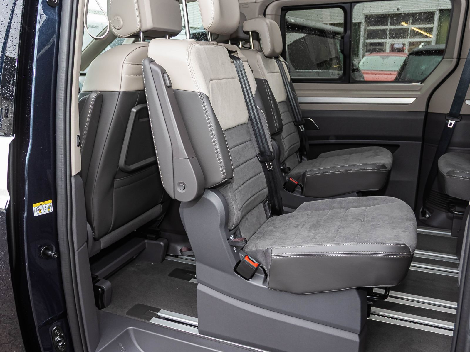 Volkswagen T7 Multivan LÜ Energy 1.5 eHybrid 4M DSG HuD Panorama