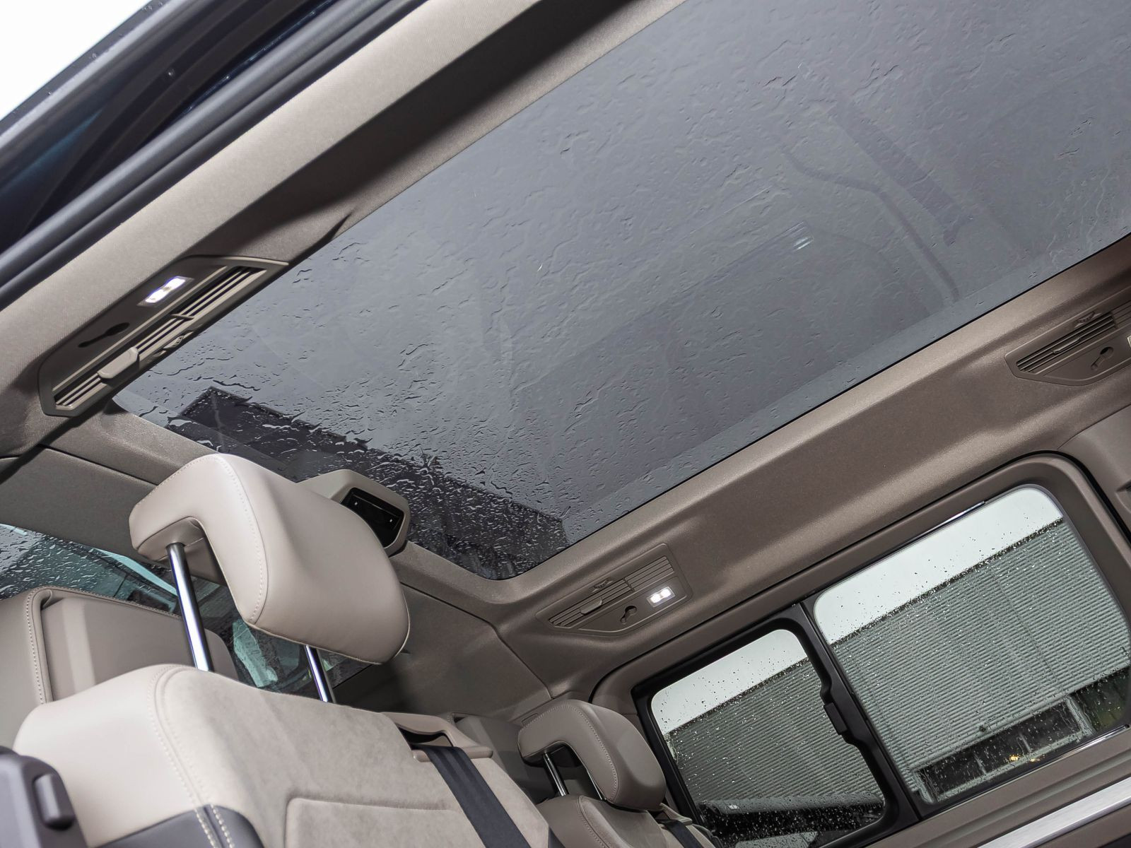 Volkswagen T7 Multivan LÜ Energy 1.5 eHybrid 4M DSG HuD Panorama