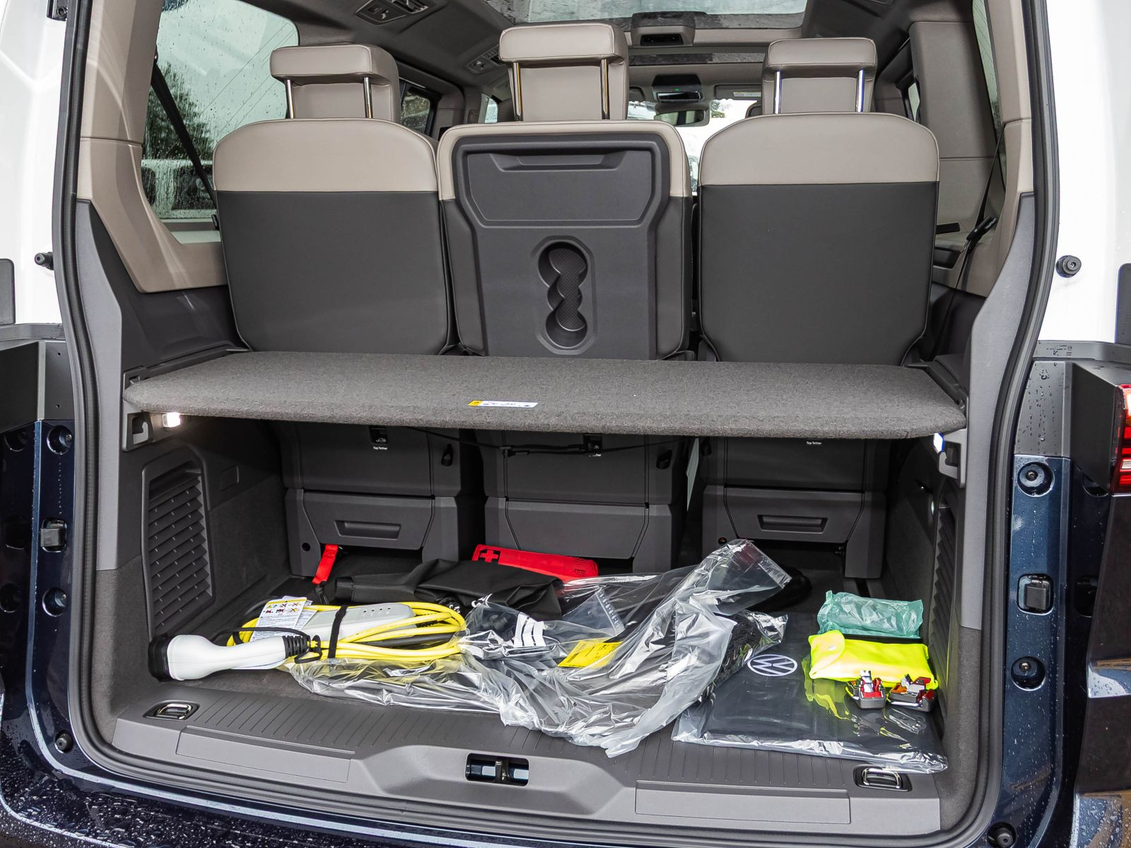 Volkswagen T7 Multivan LÜ Energy 1.5 eHybrid 4M DSG HuD Panorama