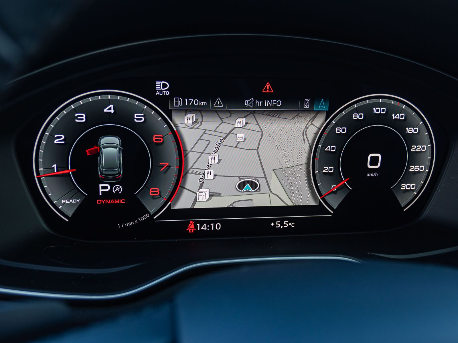 Audi A4 Avant Advanced 40TFSI qu Stronic Navi LED ACC EPH