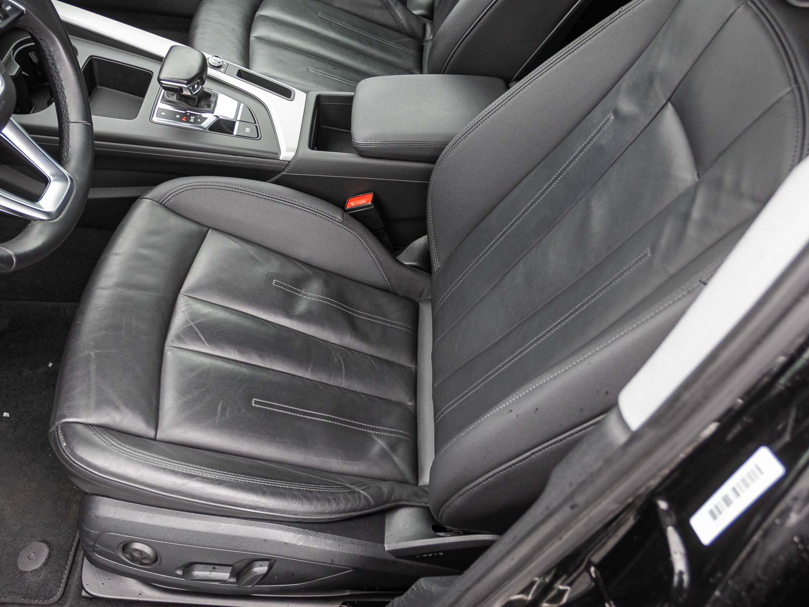 Audi A4 Avant Advanced 40TFSI qu Stronic Navi LED ACC EPH