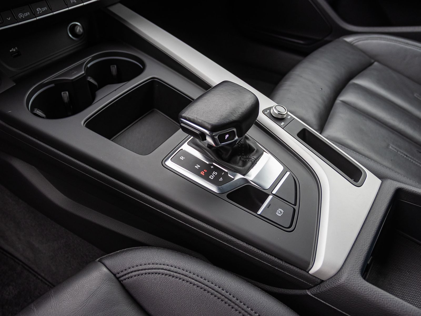 Audi A4 Avant Advanced 40TFSI qu Stronic Navi LED ACC EPH